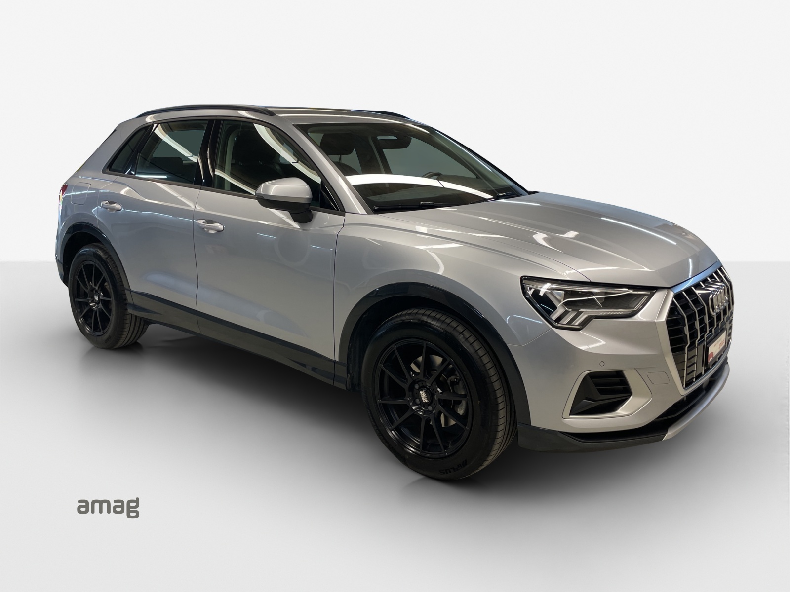 AUDI Q3 35 TDI advanced S-tronic-image-5