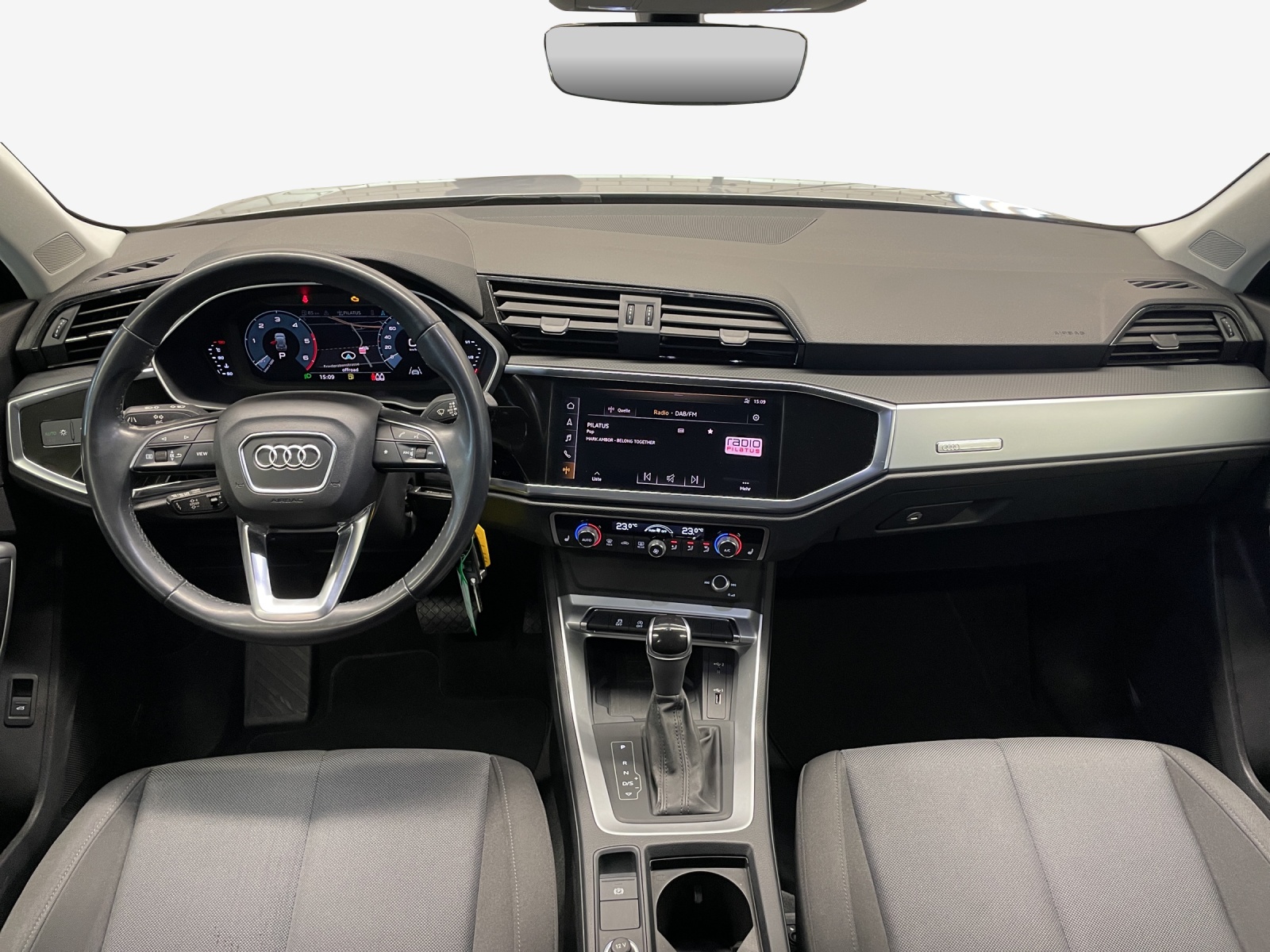 AUDI Q3 35 TDI advanced S-tronic-image-8