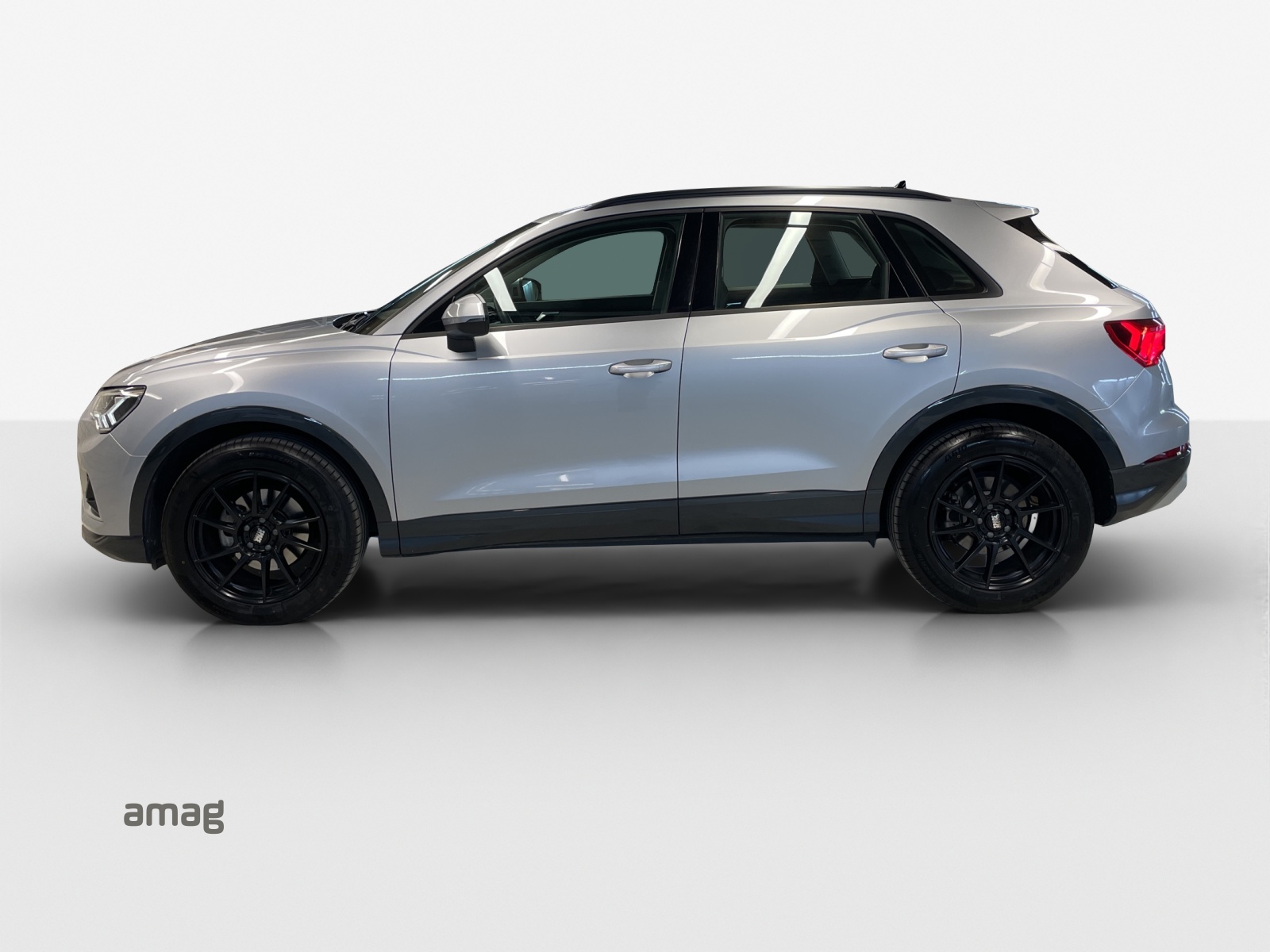 AUDI Q3 35 TDI advanced S-tronic-image-1