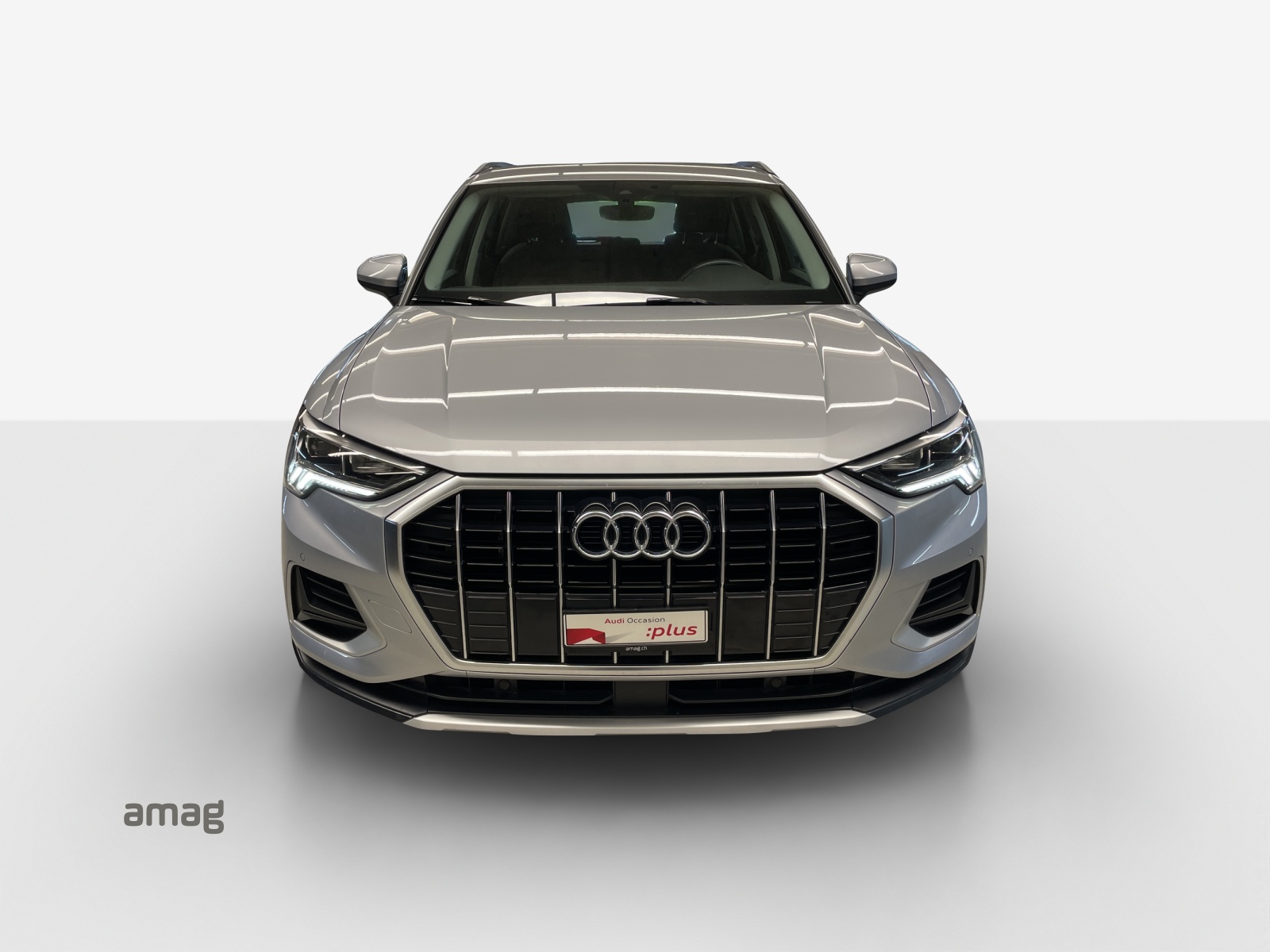 AUDI Q3 35 TDI advanced S-tronic-image-6