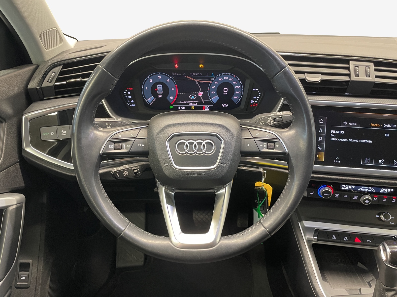 AUDI Q3 35 TDI advanced S-tronic-image-9