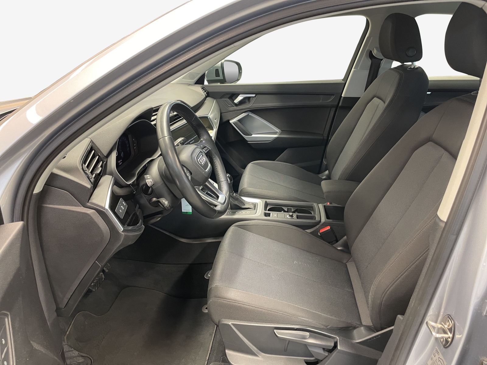 AUDI Q3 35 TDI advanced S-tronic-image-7
