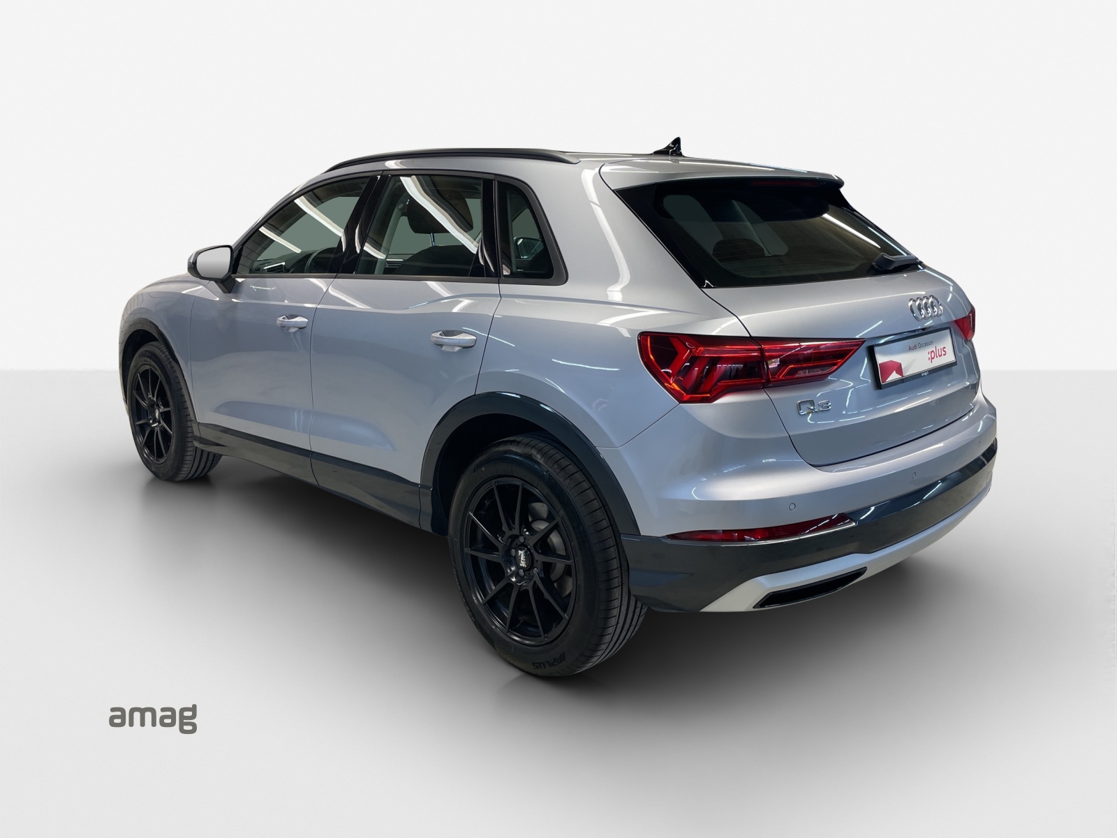 AUDI Q3 35 TDI advanced S-tronic-image-2