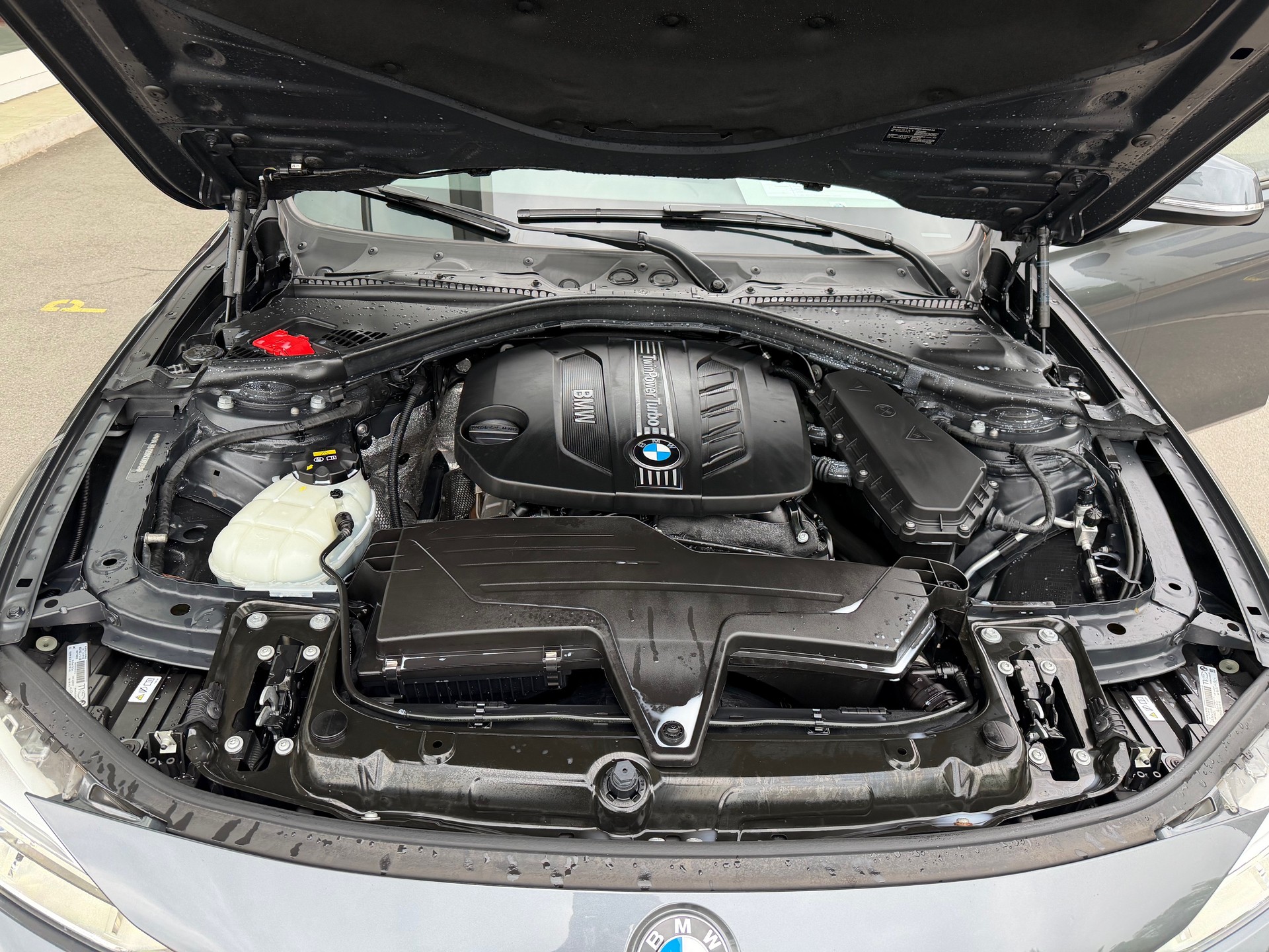 BMW 320d xDrive Touring Steptronic-image-7
