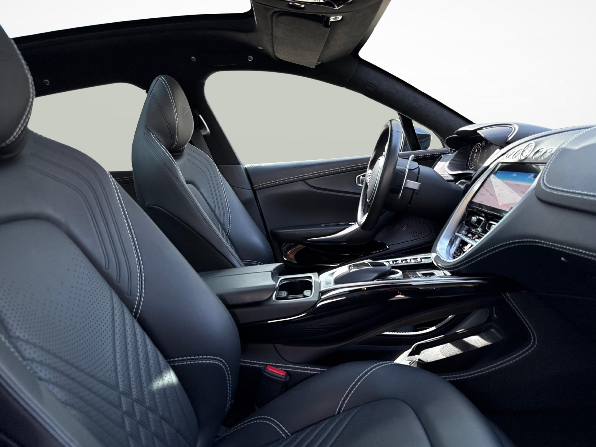 ASTON MARTIN DBX 4.0 V8 Bi-Turbo-image-9