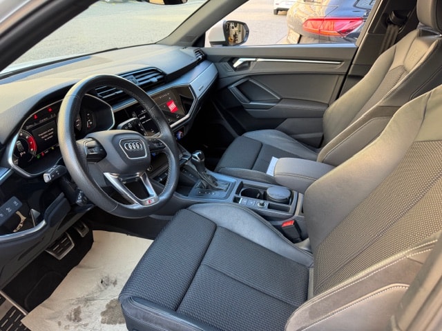 AUDI Q3 40 TFSI quattro S-tronic