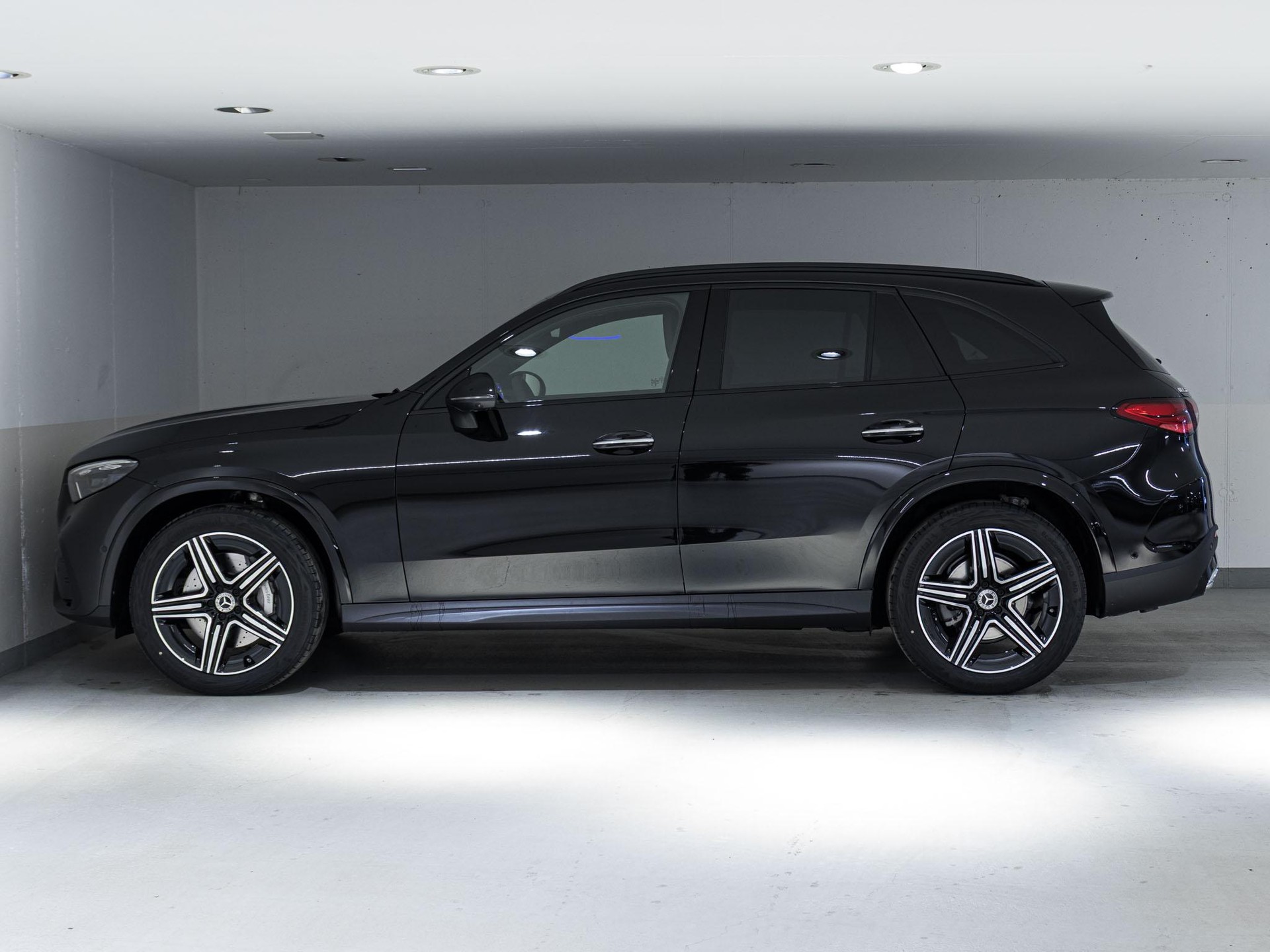 MERCEDES-BENZ GLC 220 d 4MATIC-image-4