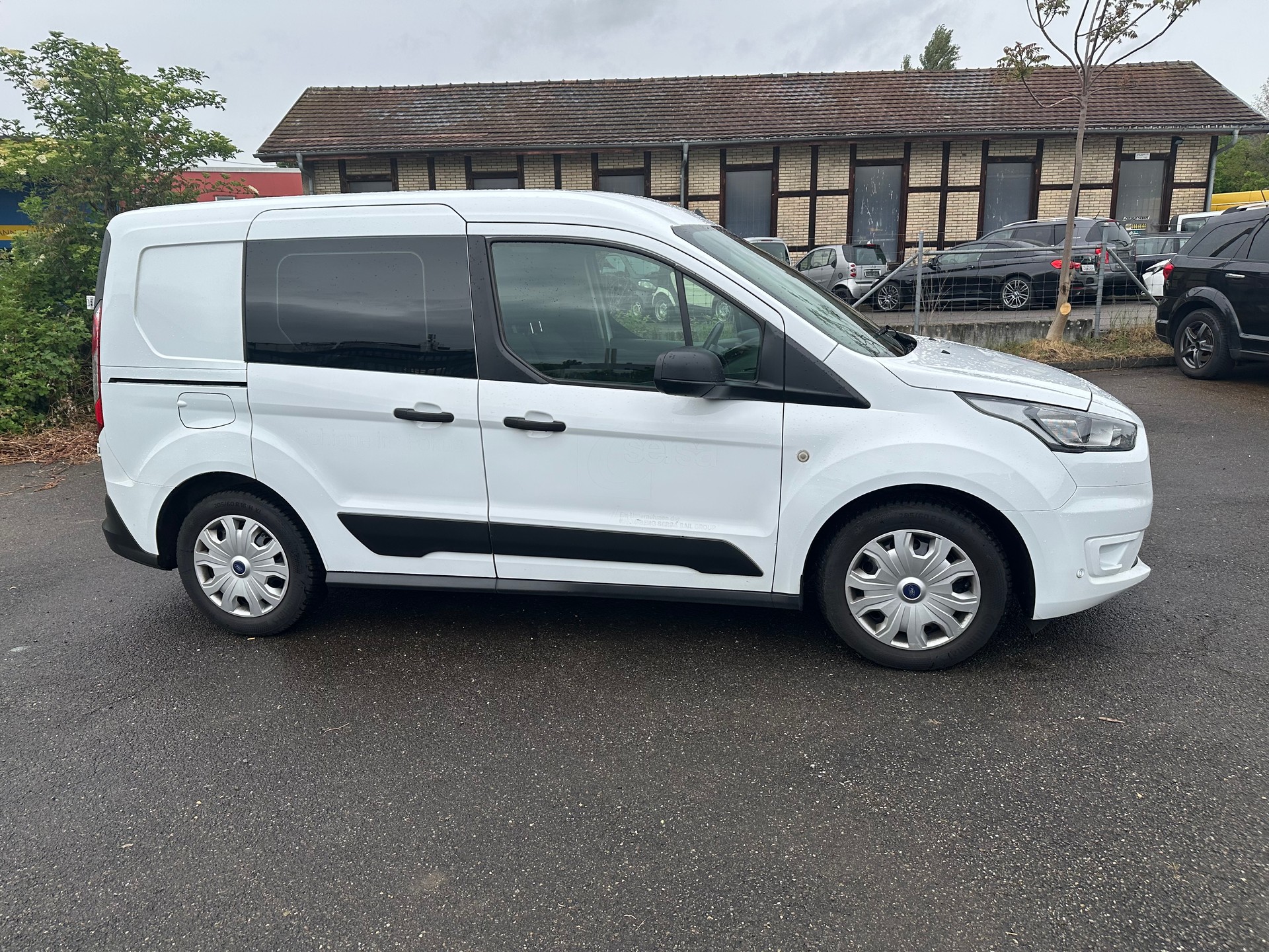 FORD Transit Connect Van T200 1.5 Eco Blue Trend-image-3