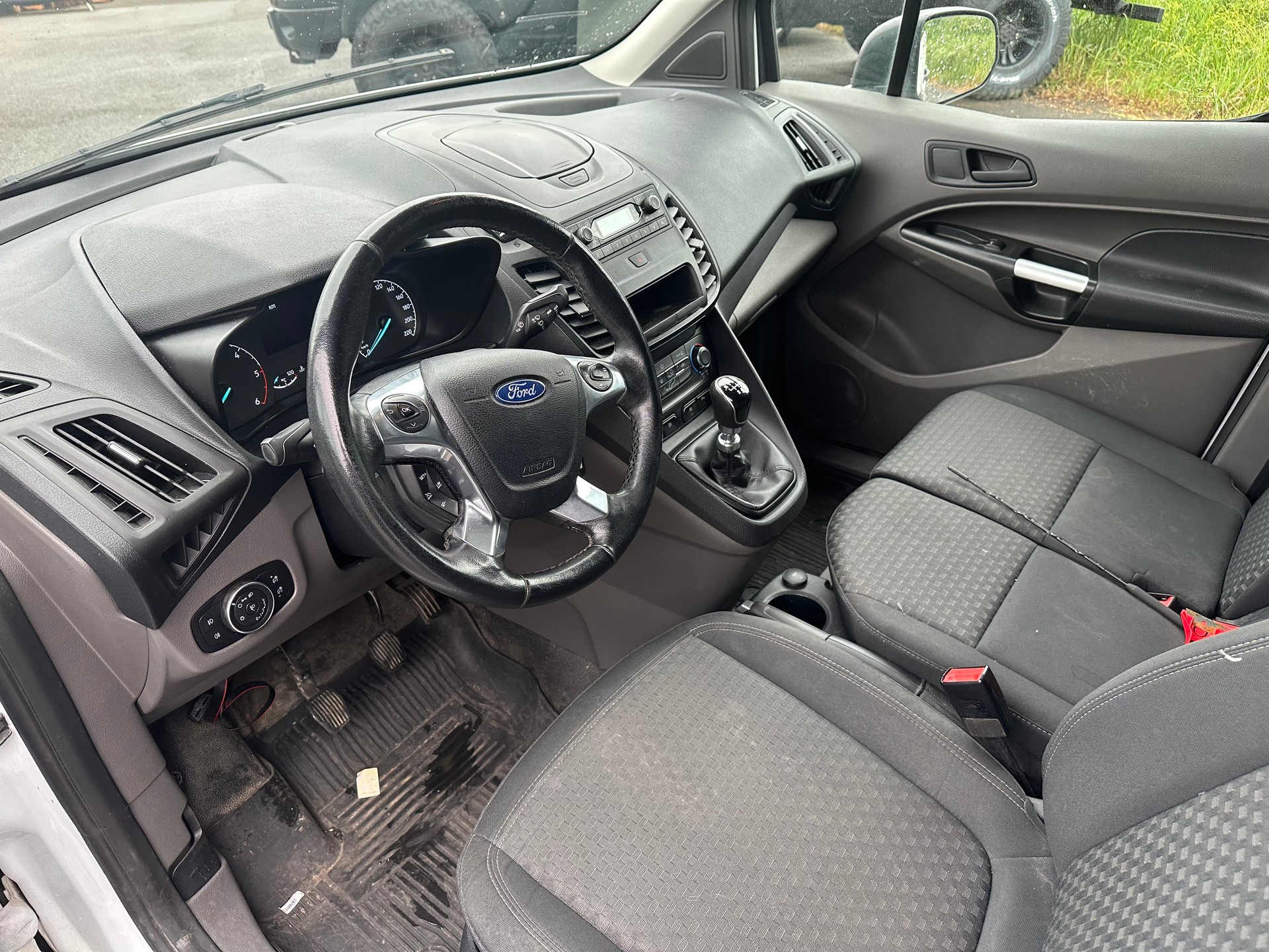 FORD Transit Connect Van T200 1.5 Eco Blue Trend-image-8