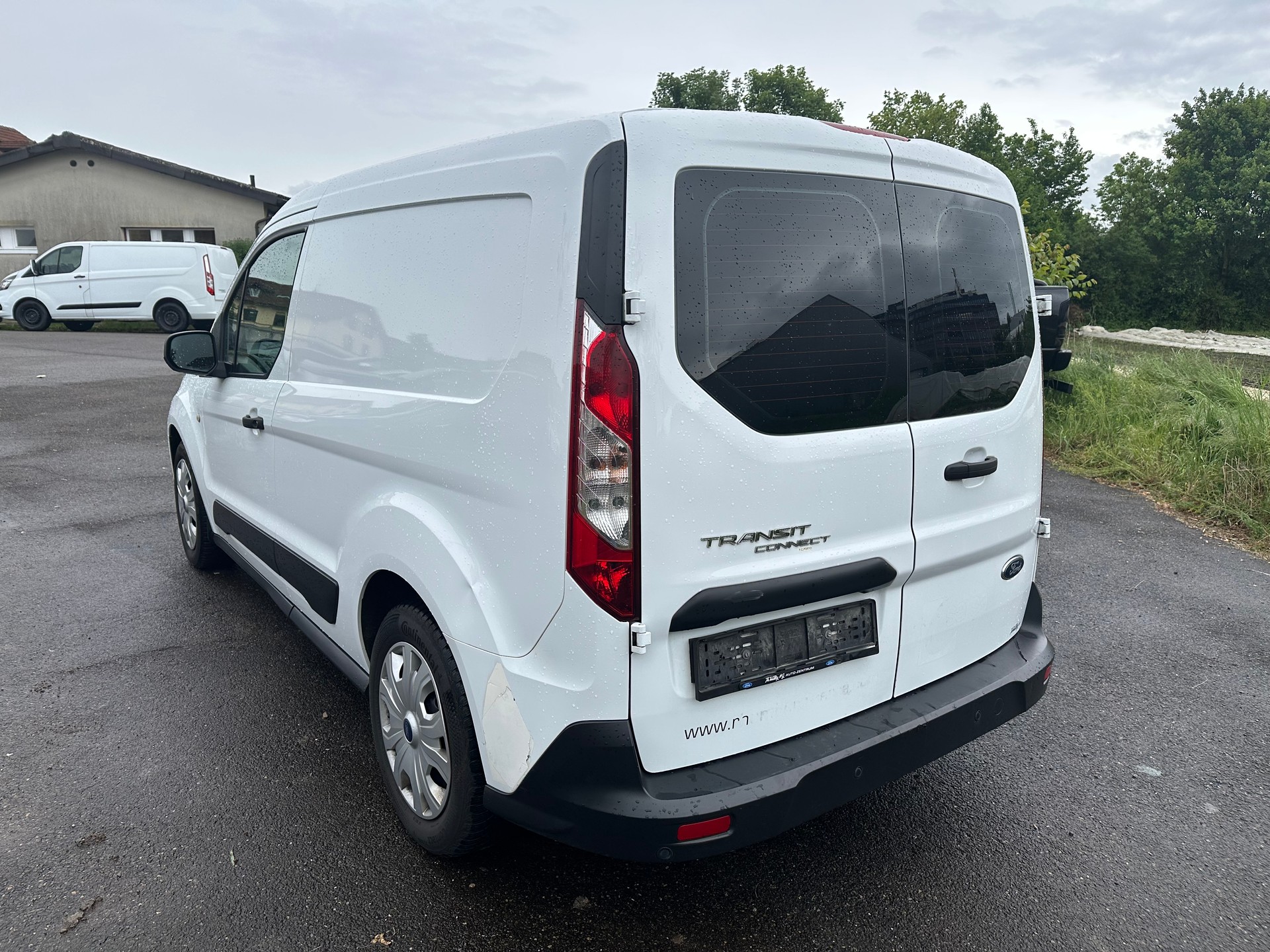 FORD Transit Connect Van T200 1.5 Eco Blue Trend-image-6