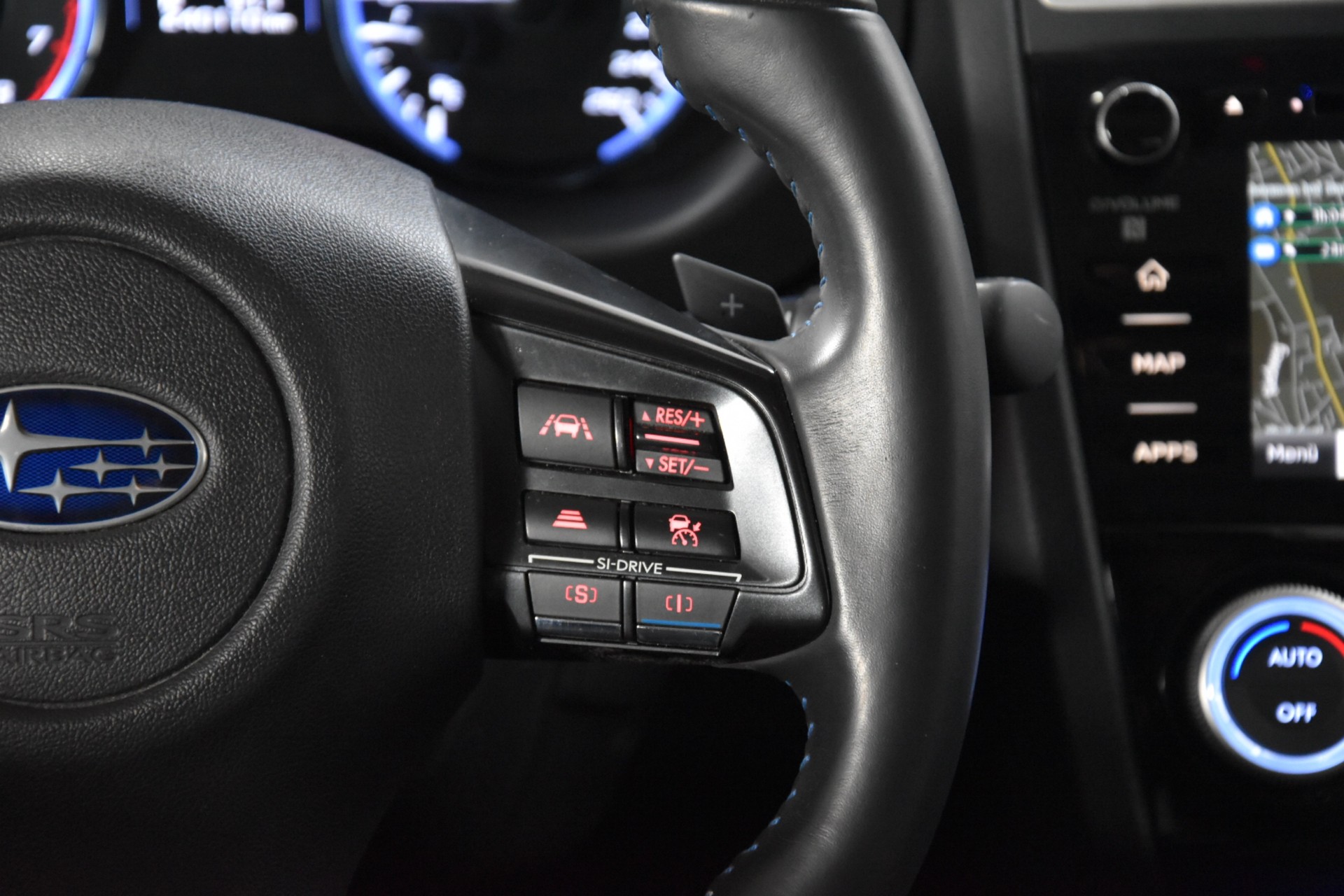 SUBARU Levorg 2.0i Luxury AWD Lineartronic-image-12