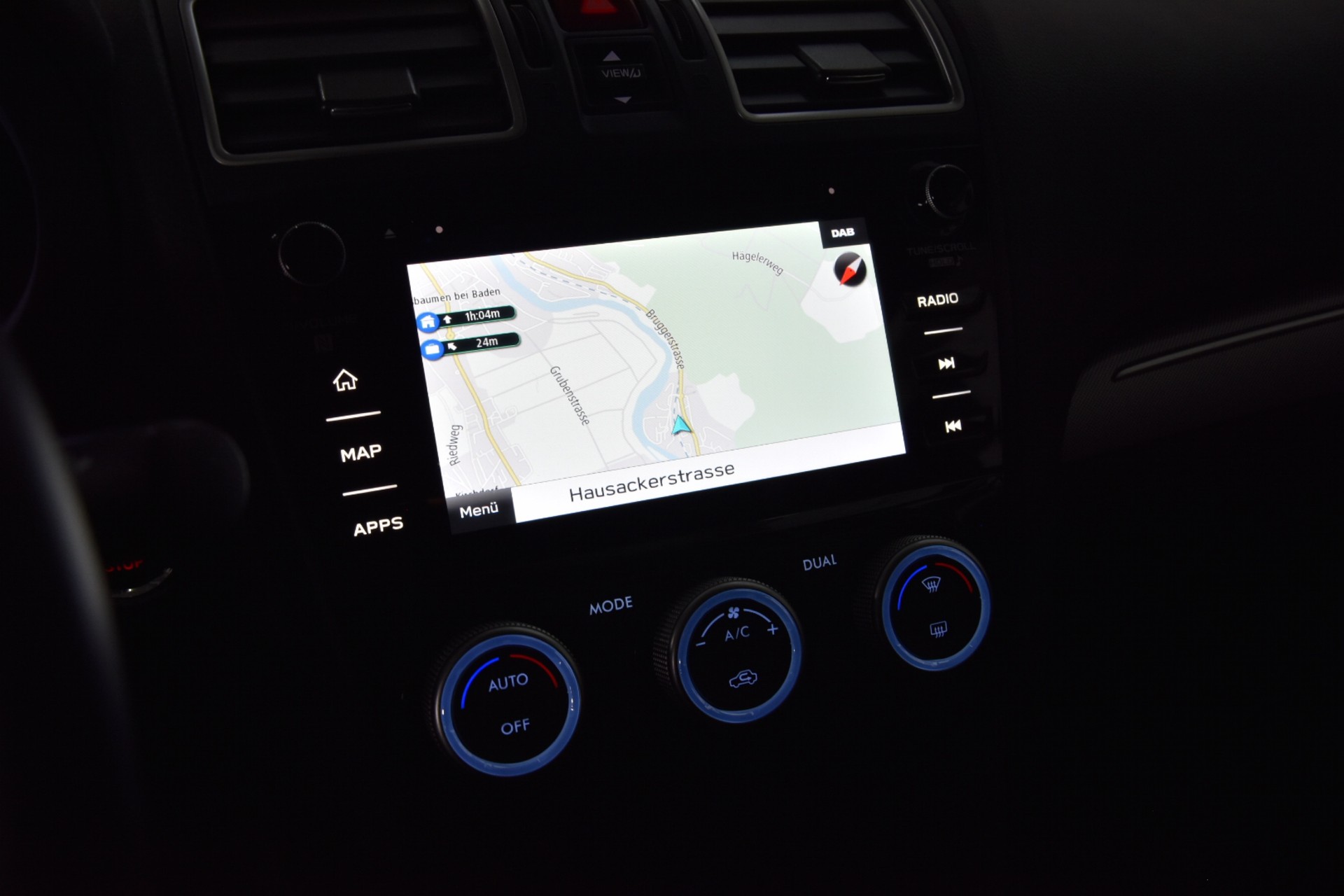 SUBARU Levorg 2.0i Luxury AWD Lineartronic-image-17