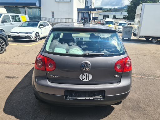 VW Golf 1.9L Diesel-image-4