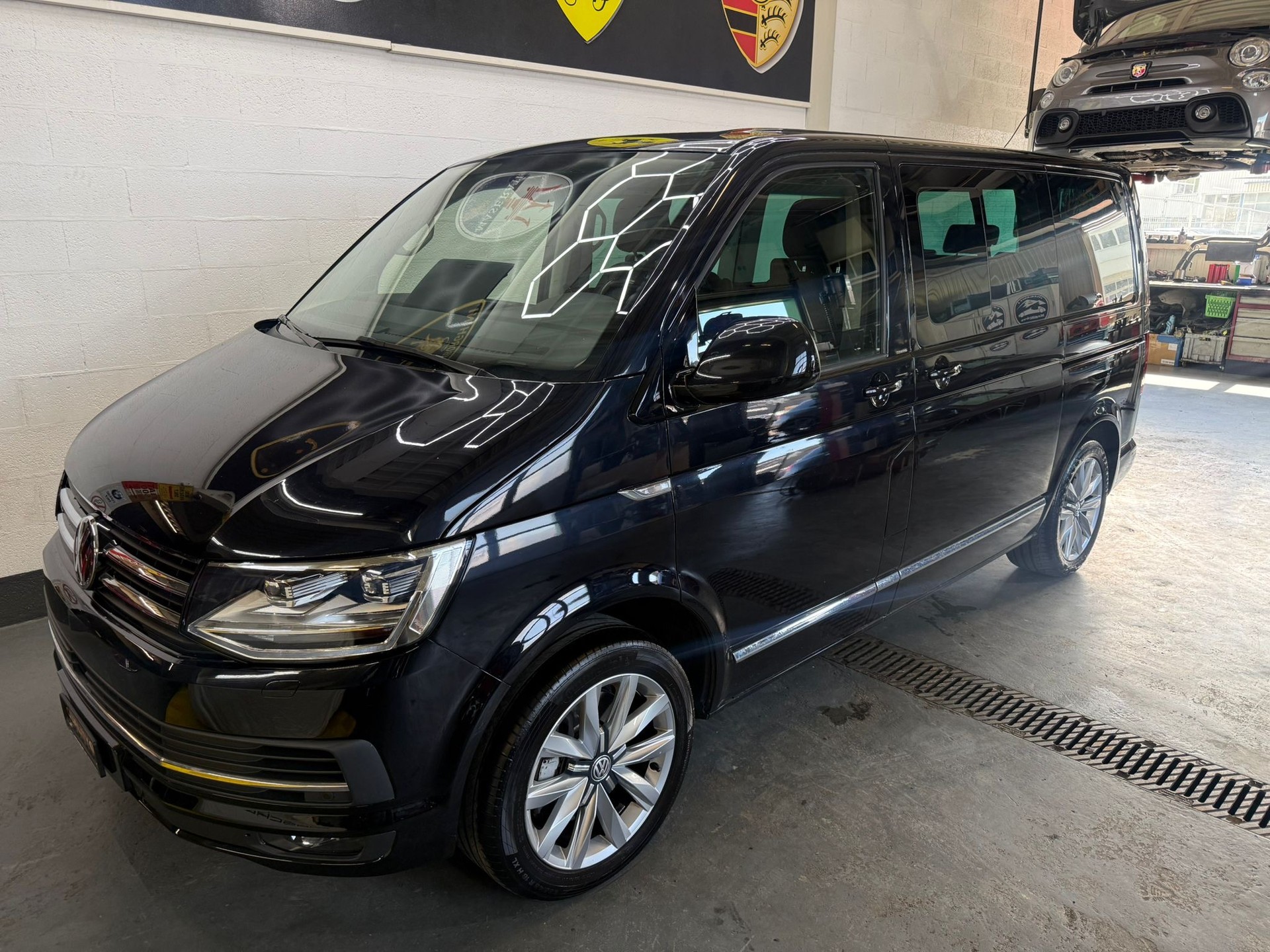 VW T6 Multivan 2.0 Bi-TDI Highline 4Motion DSG-image-1