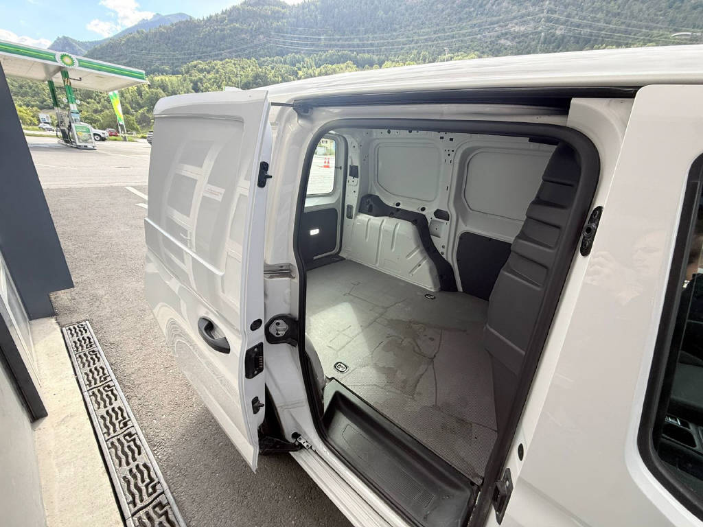 VW Caddy fourg. 2.0 TDI 122 BlueMT 4m-image-5