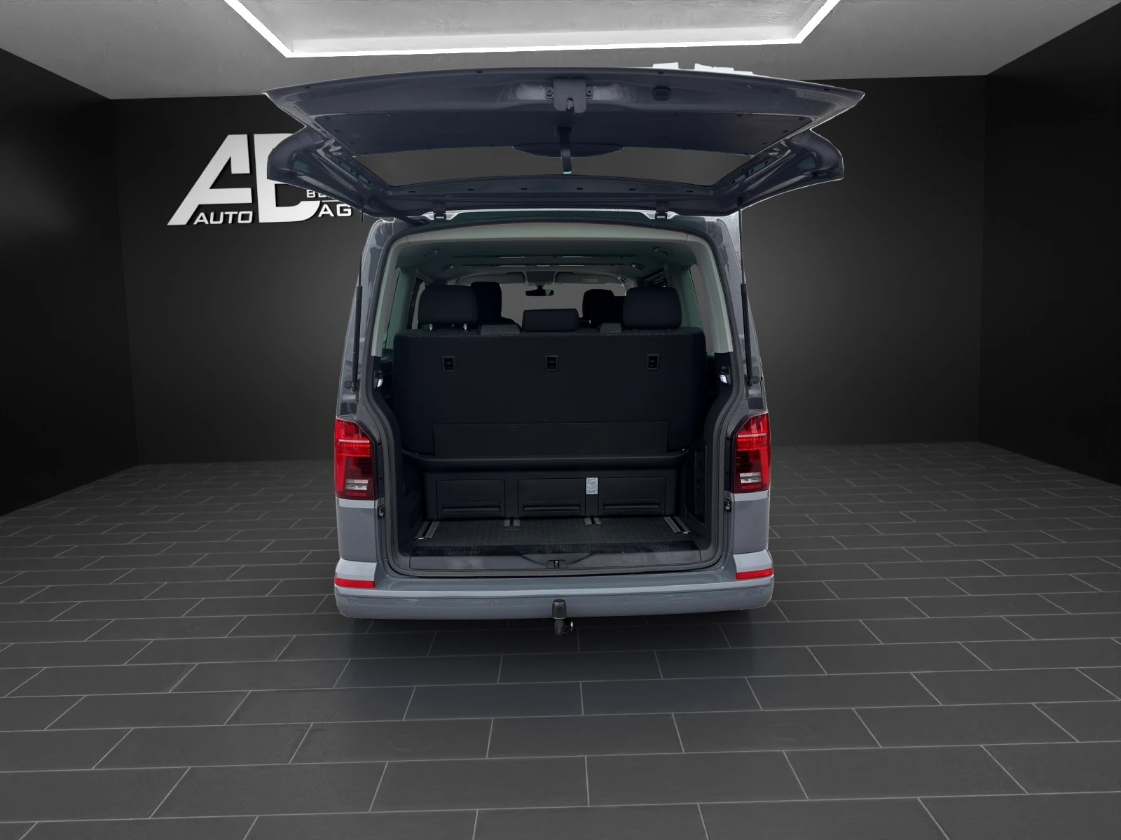 VW T6.1 Multivan 2.0 TDI Trendline Liberty DSG-image-15