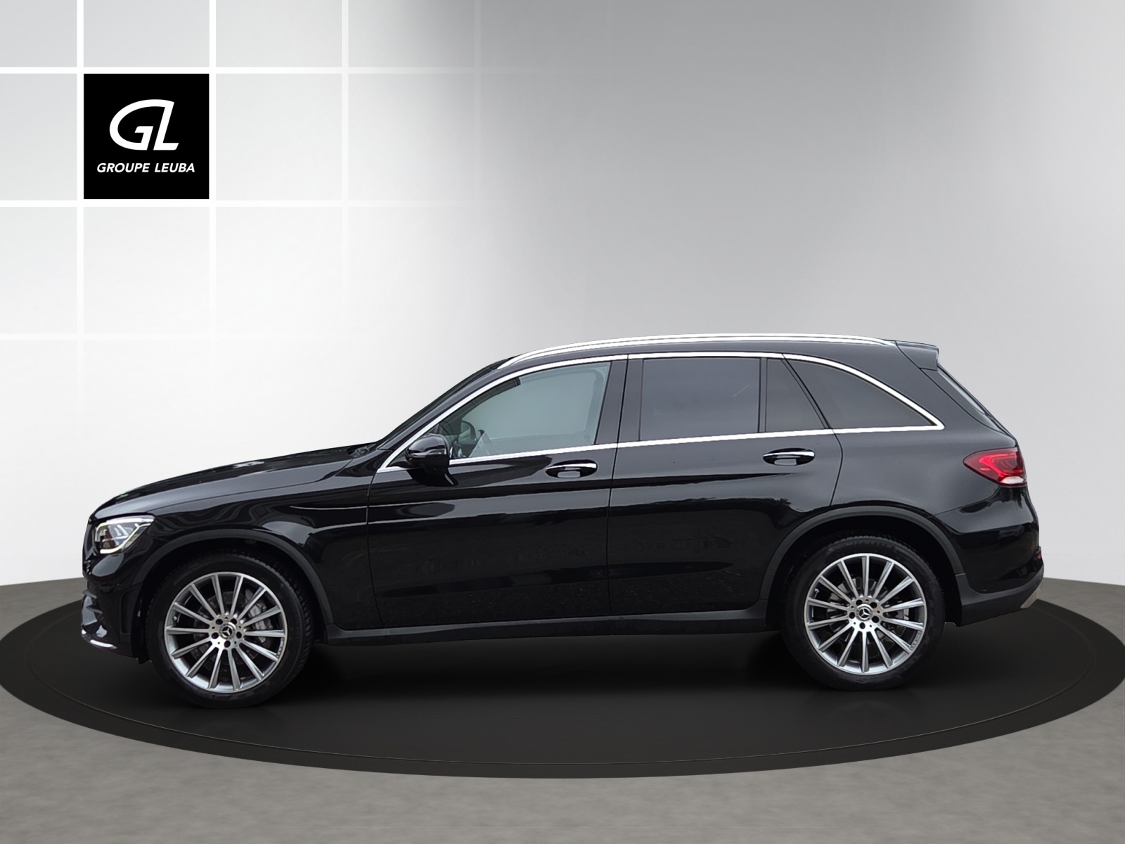 MERCEDES-BENZ GLC 220 d AMG Line 4Matic 9G-Tronic-image-2