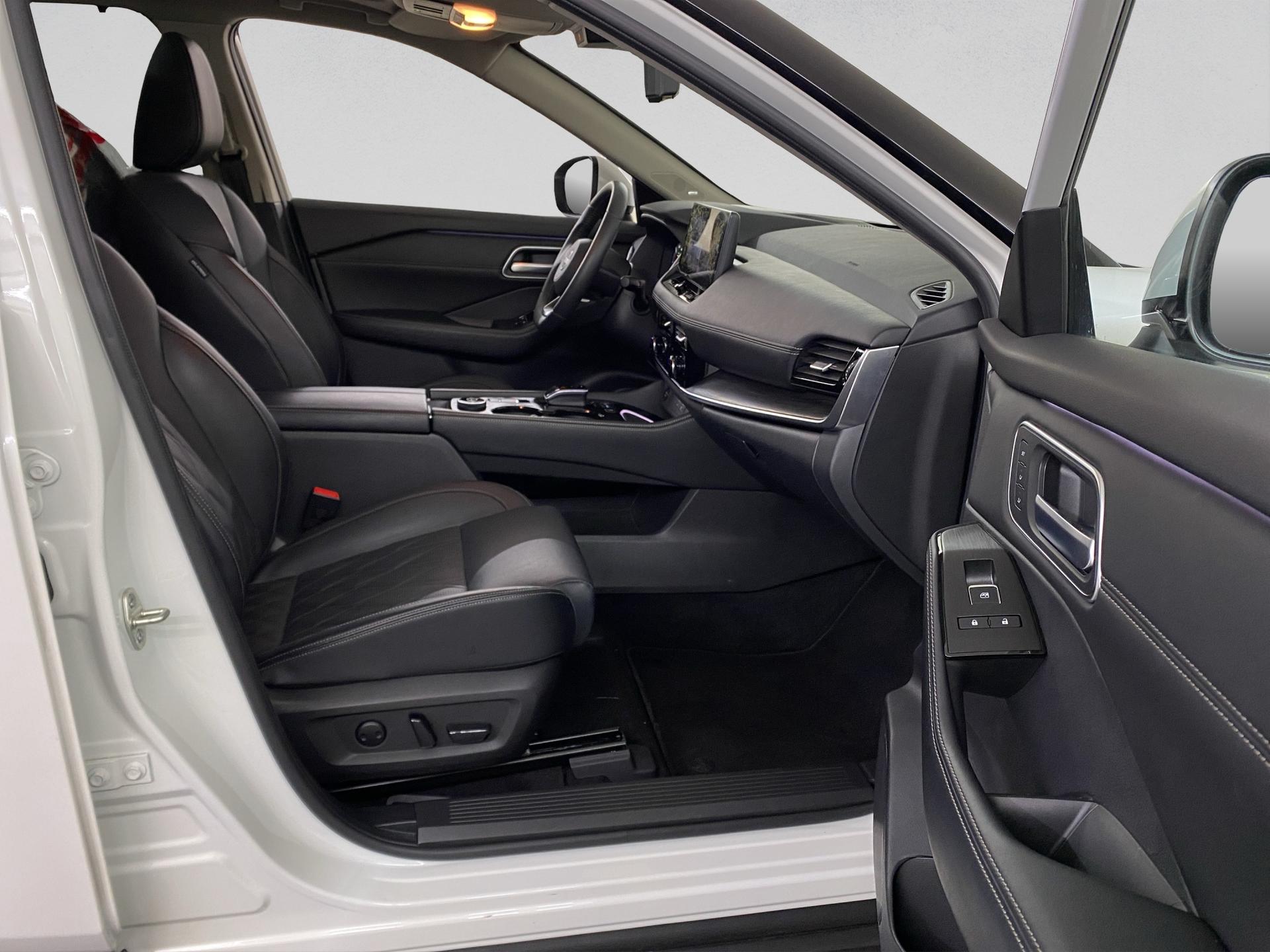 NISSAN X-Trail 1.5 VC-T e-Power 4WD 7 Sitze Tekna+-image-12