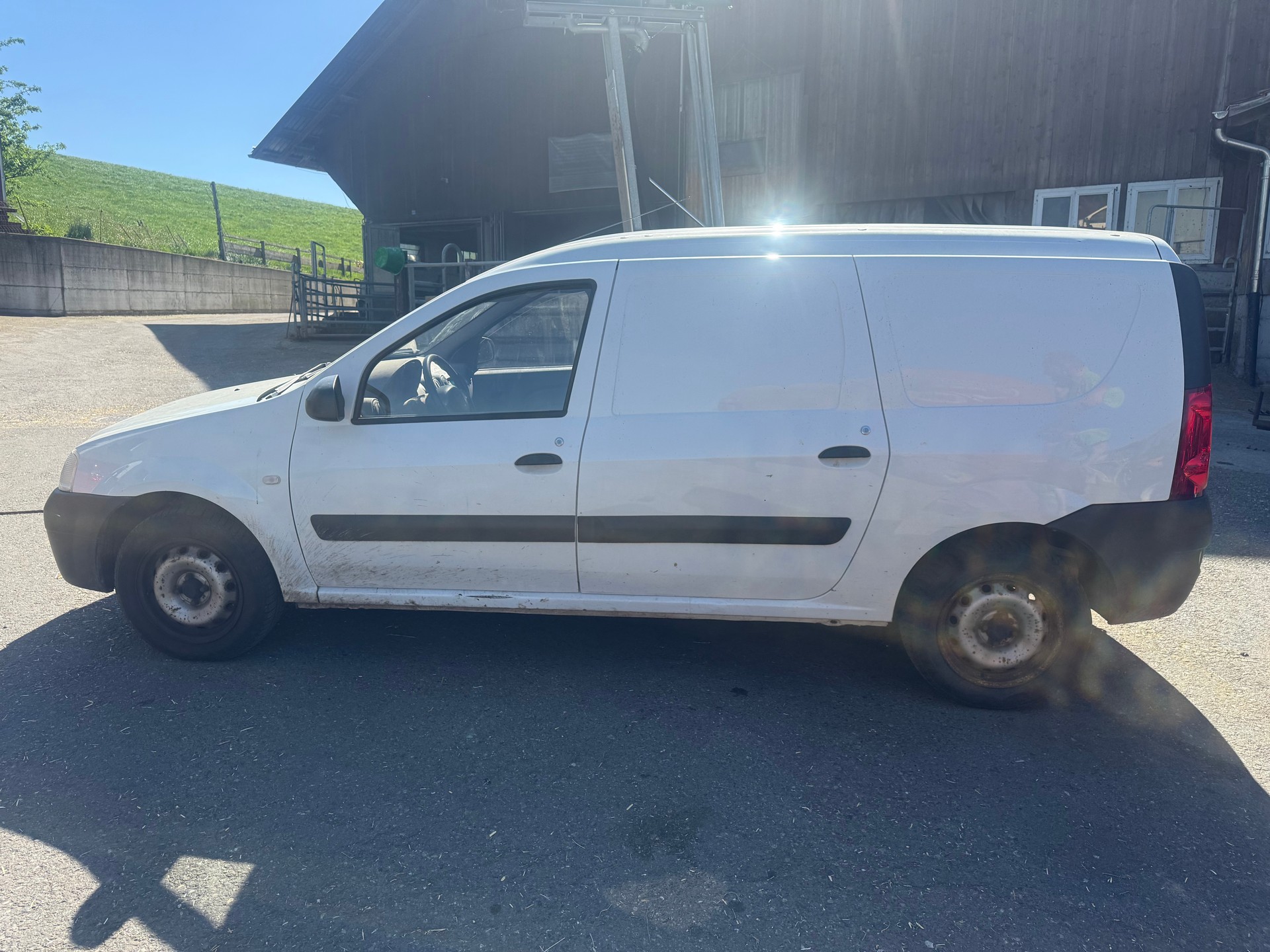 DACIA Logan 1.4-image-2