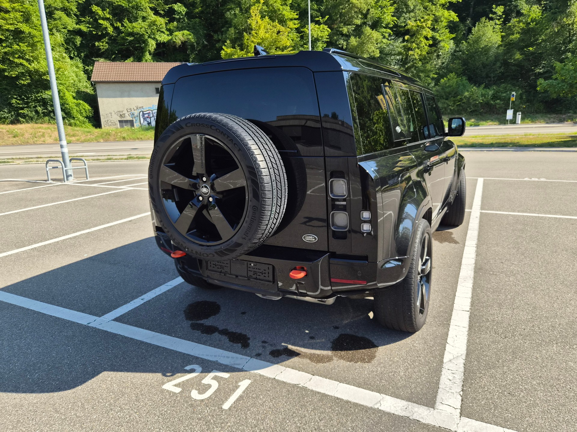 LAND ROVER 2.0 P400e X-image-1