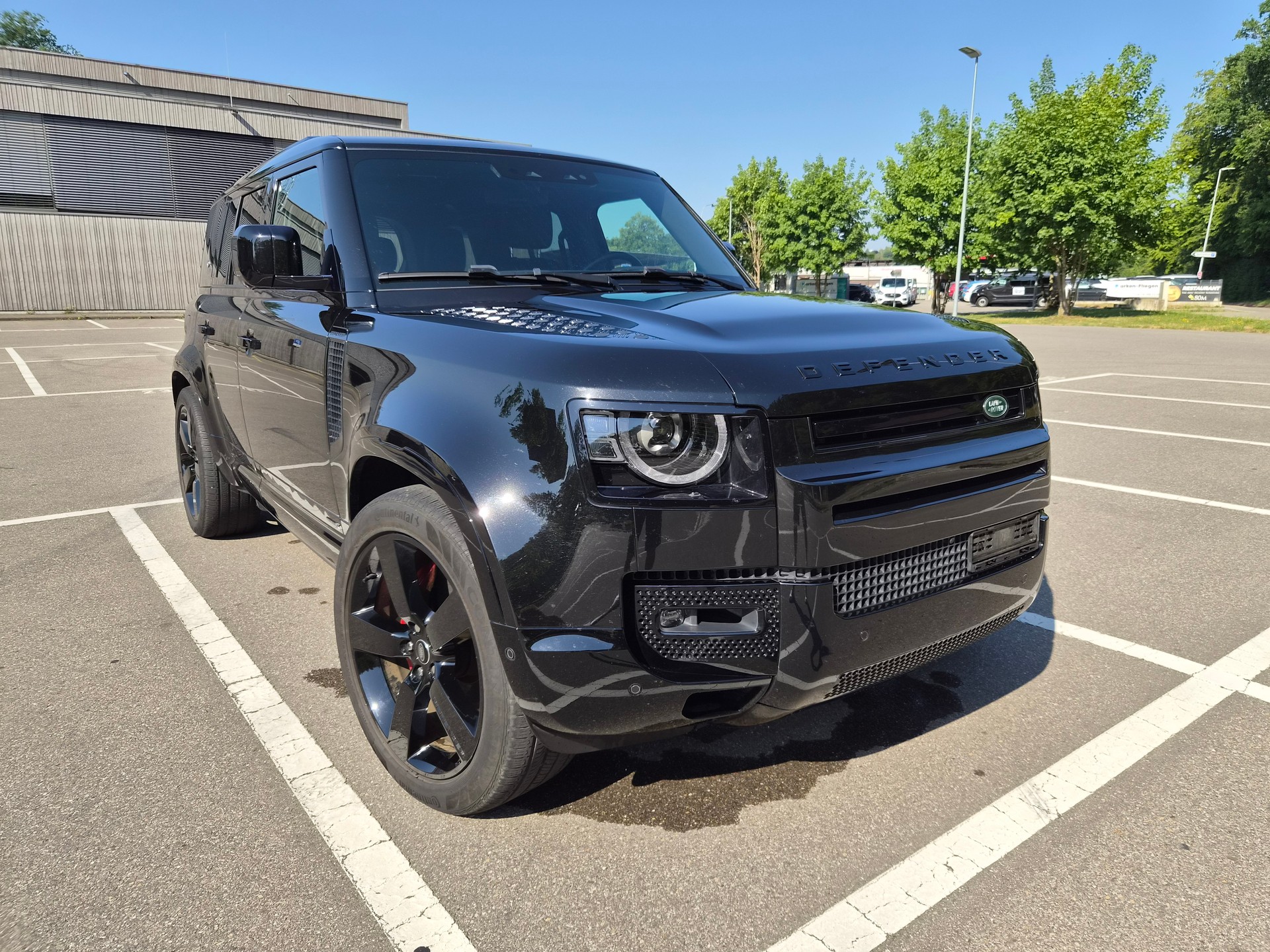 LAND ROVER 2.0 P400e X-image-0