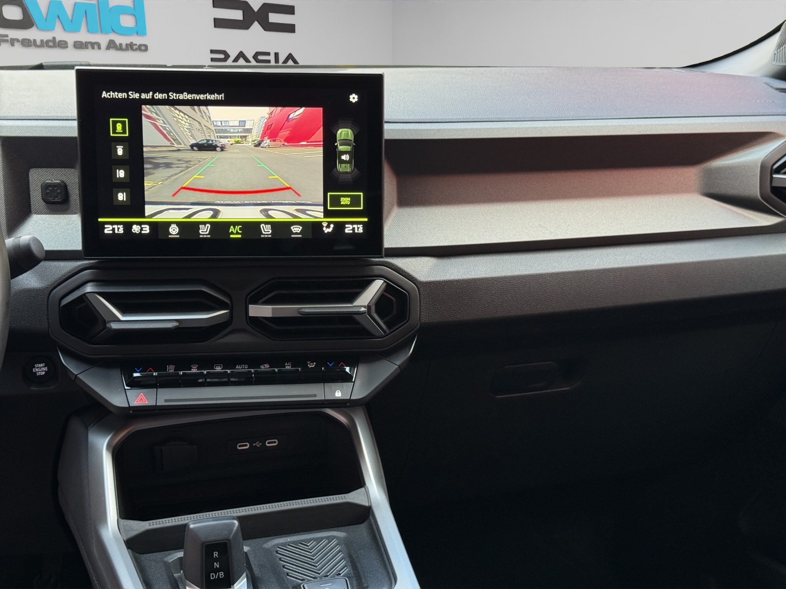 DACIA Bigster Journey 155 Hybrid-image-9