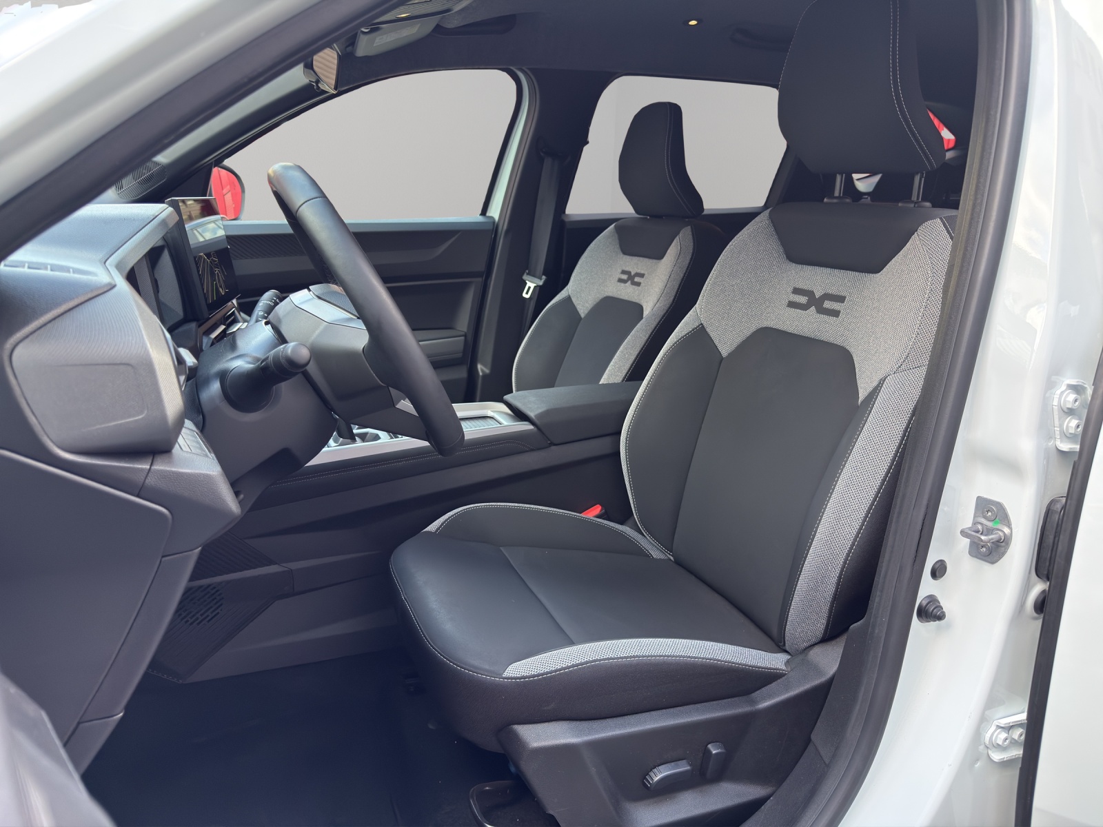 DACIA Bigster Journey 155 Hybrid-image-3
