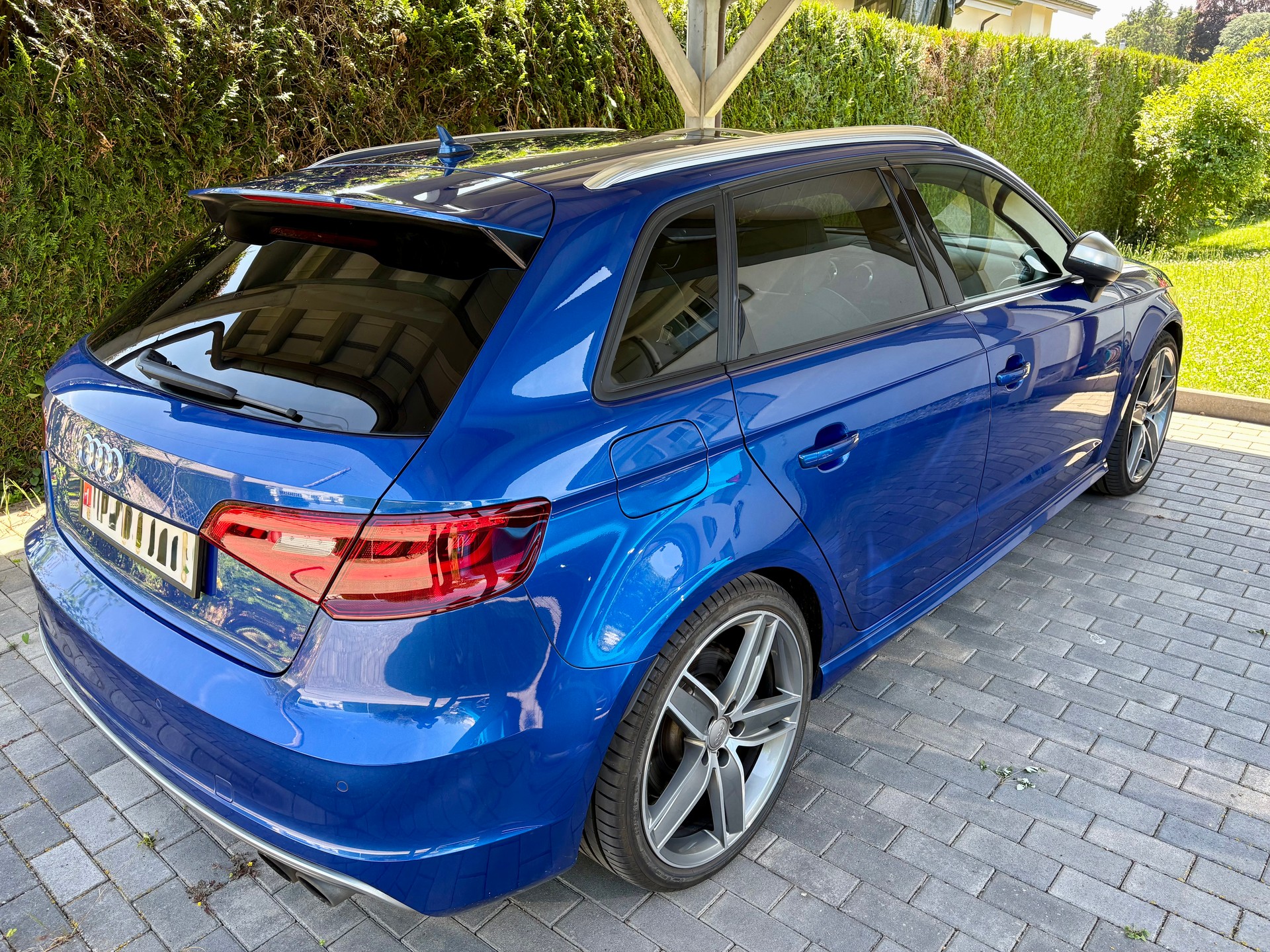 AUDI 2.0 T FSI quattro S-Tronic-image-0