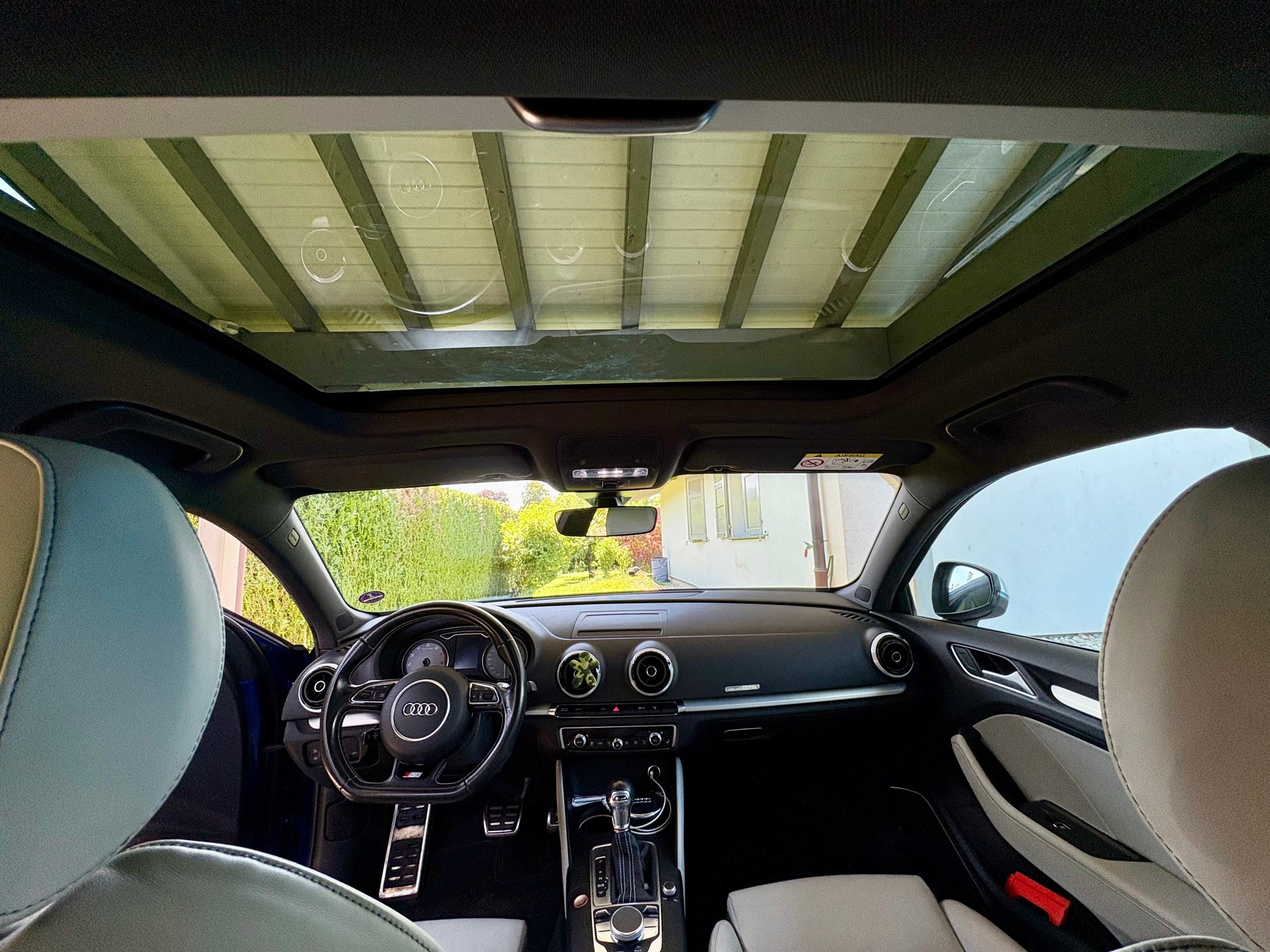 AUDI 2.0 T FSI quattro S-Tronic-image-4