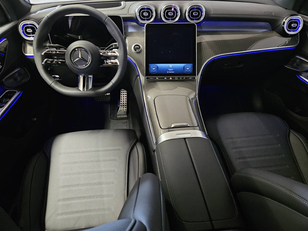 MERCEDES-BENZ GLC 220 d 4Matic AMG Line Coupé-image-7