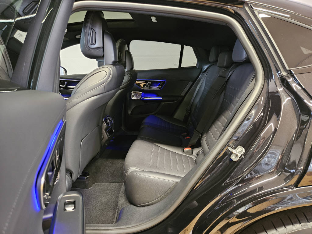 MERCEDES-BENZ GLC 220 d 4Matic AMG Line Coupé-image-12