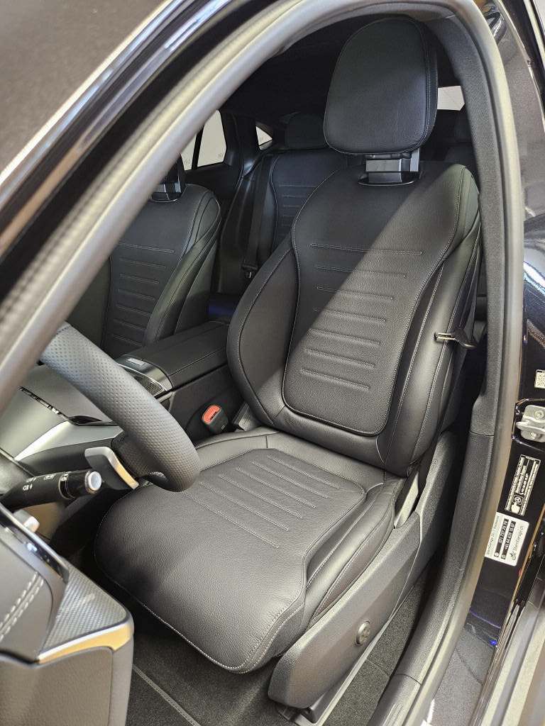 MERCEDES-BENZ GLC 220 d 4Matic AMG Line Coupé-image-5