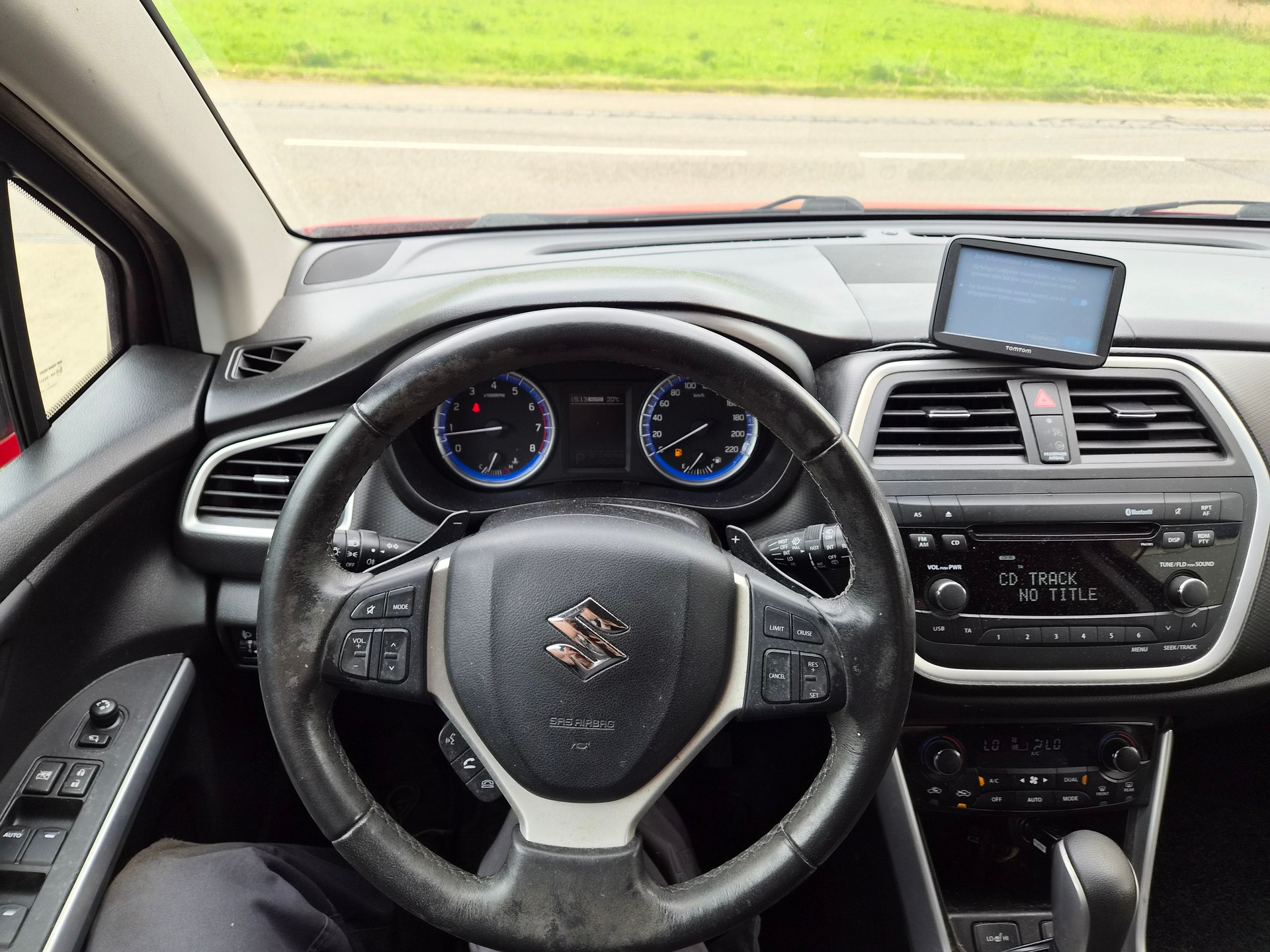 SUZUKI SX4 S-Cross 1.6 16V Sergio Cellano 4WD CVT7-image-12