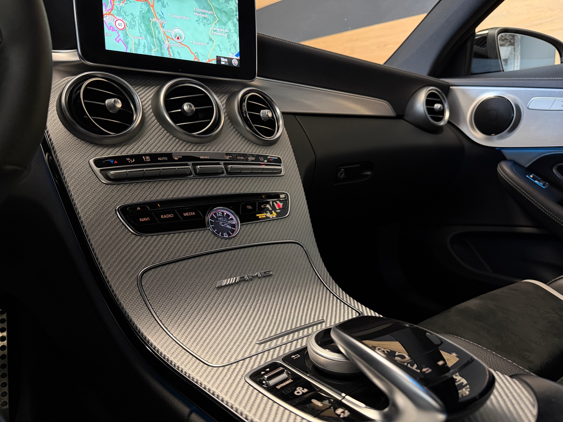 MERCEDES-BENZ C 63 S AMG Speedshift-image-12