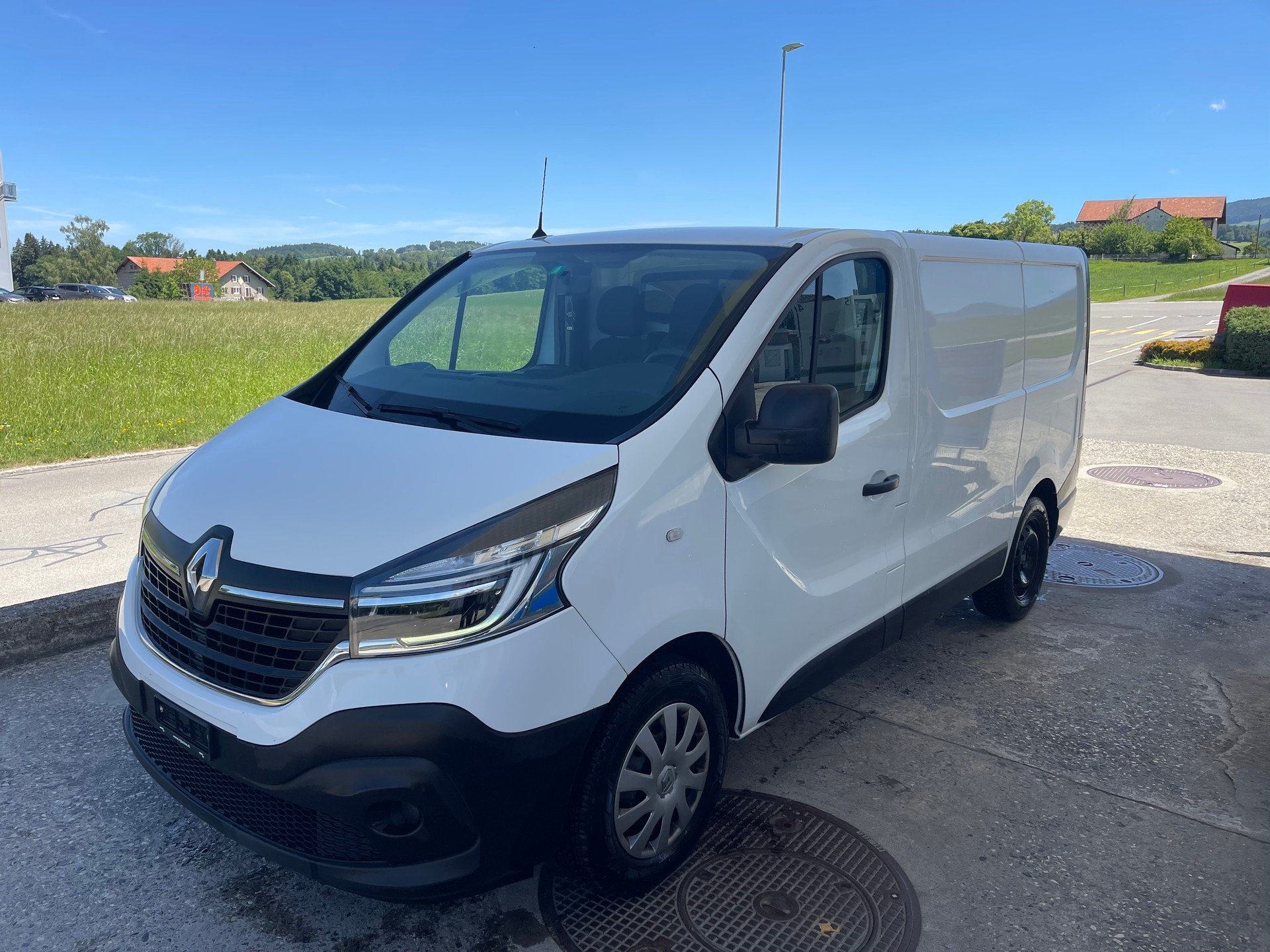 RENAULT Trafic 1.6 ENERGY dCi 95 3.0t Access L1H1-image-1