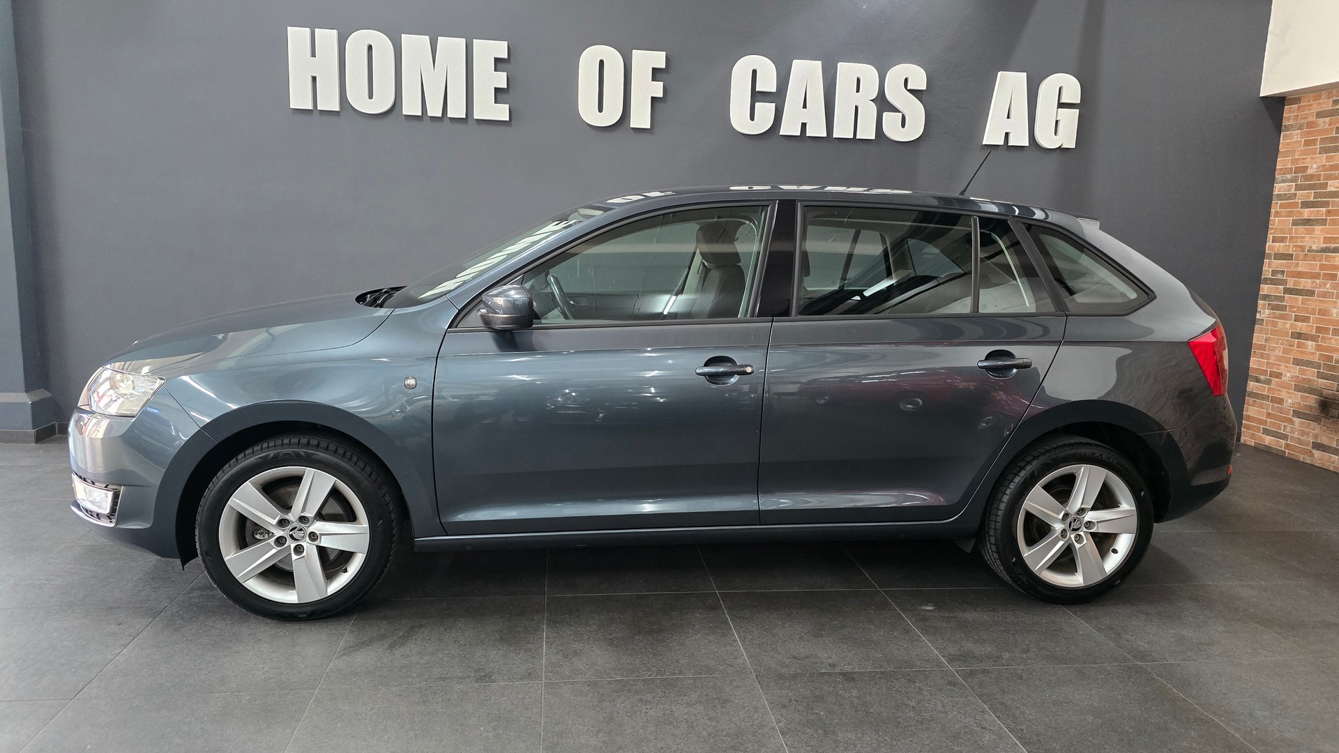 SKODA Rapid Spaceback 1.2 TSI Elegance-image-3