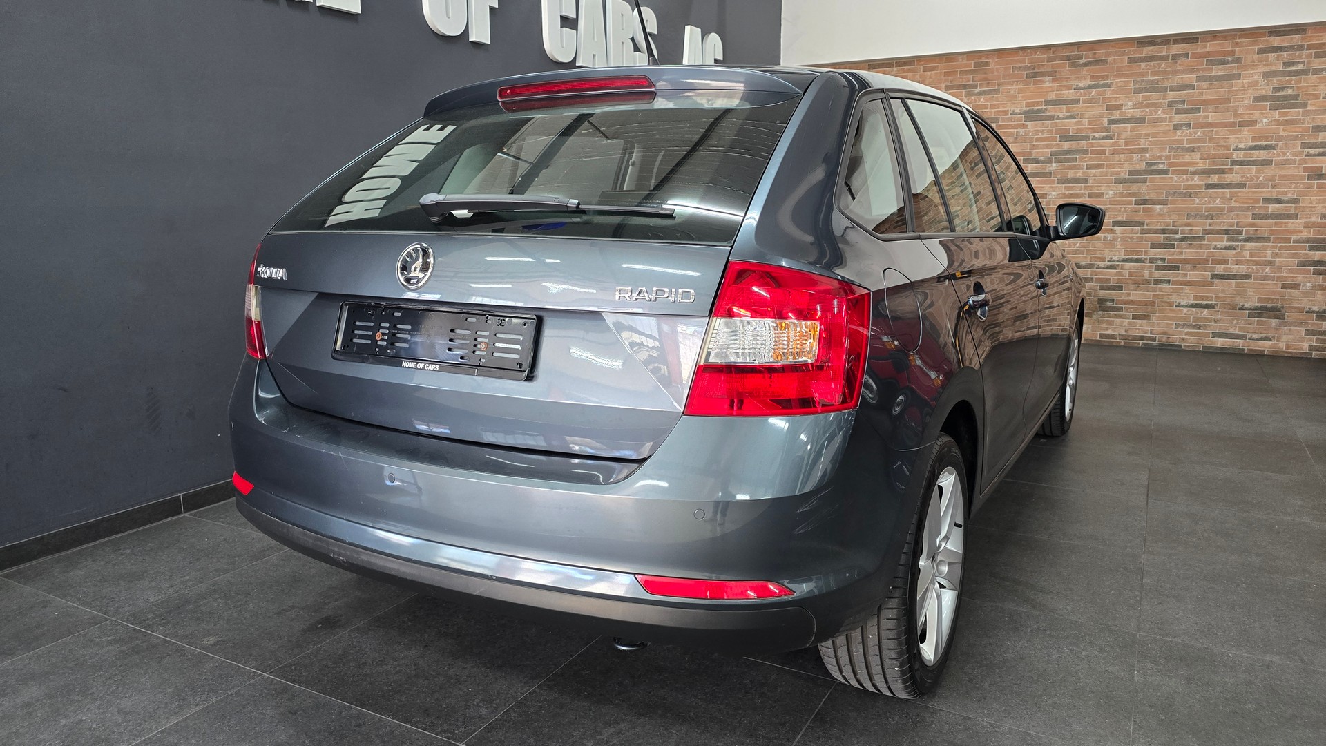 SKODA Rapid Spaceback 1.2 TSI Elegance-image-9