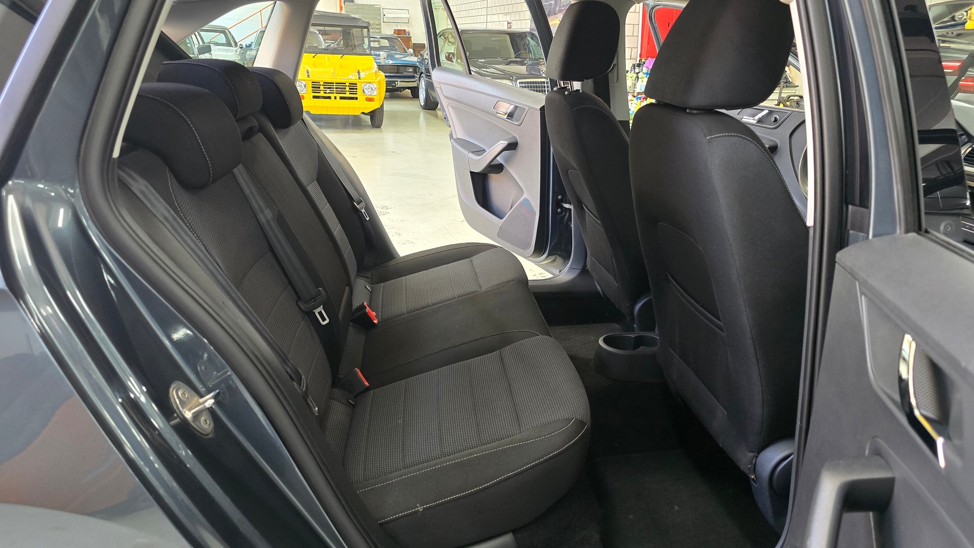 SKODA Rapid Spaceback 1.2 TSI Elegance-image-24
