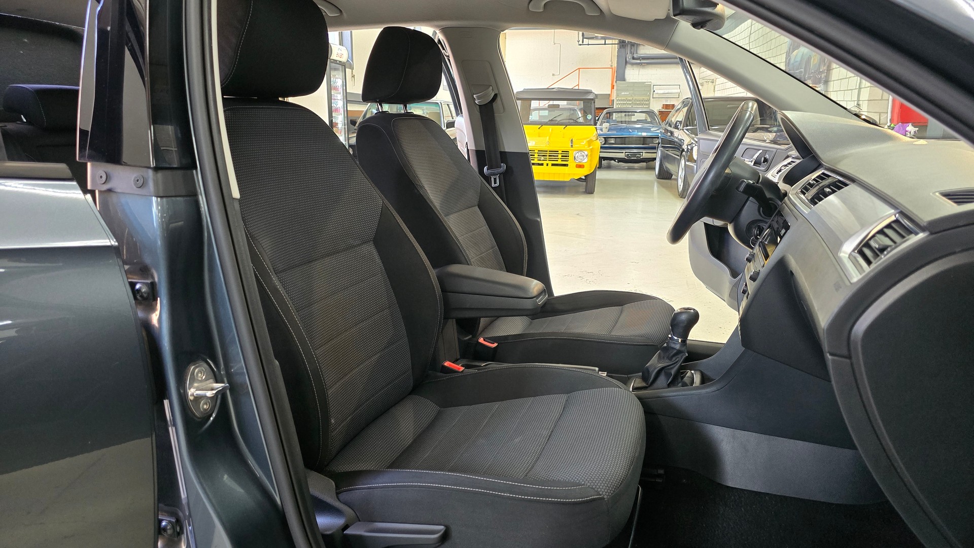 SKODA Rapid Spaceback 1.2 TSI Elegance-image-23