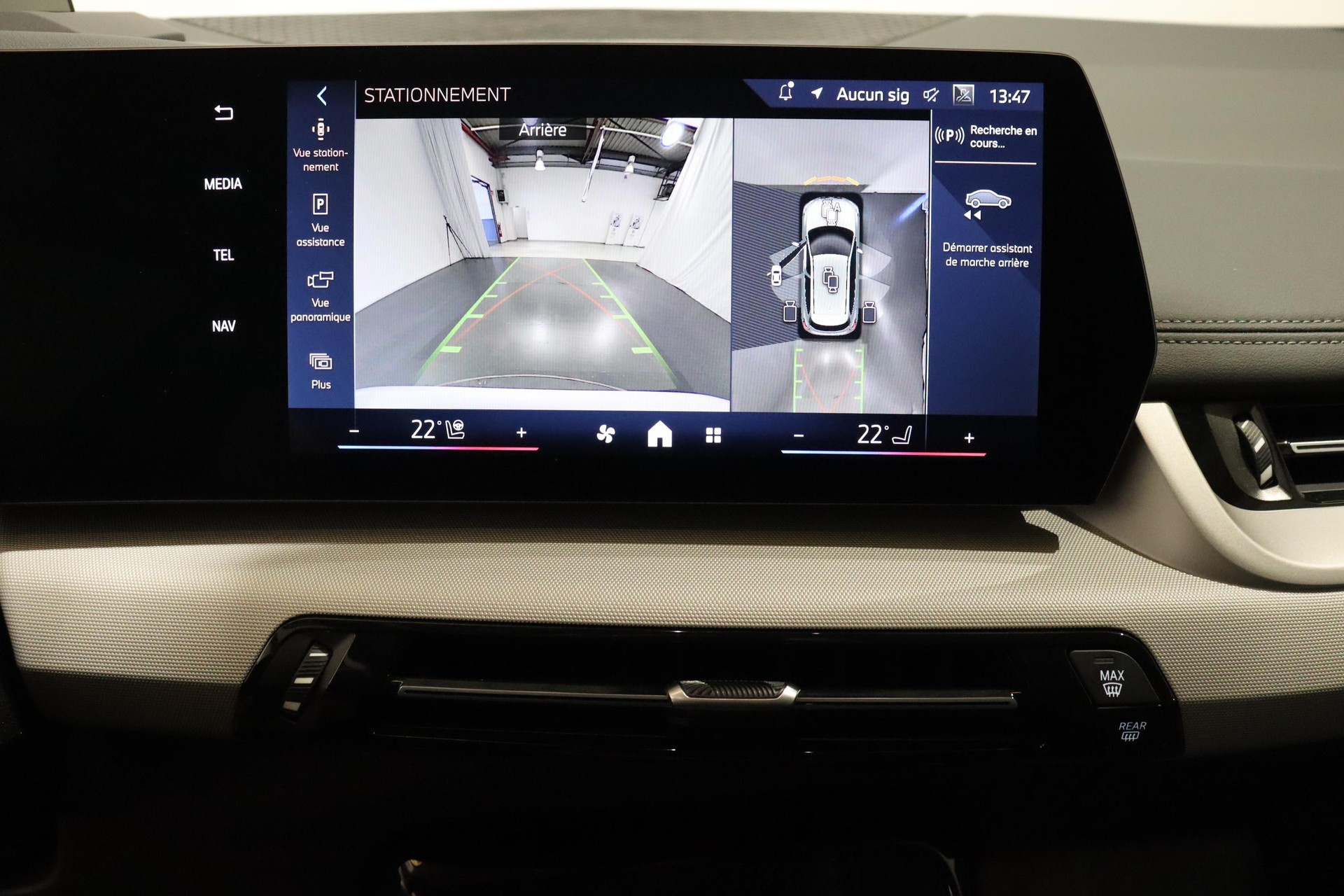 BMW 218d paddles Active Tourer-image-17
