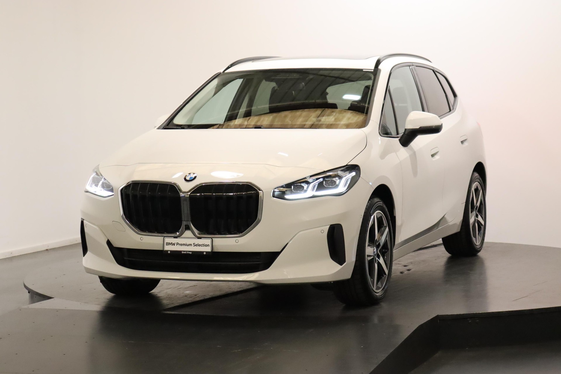 BMW 218d paddles Active Tourer-image-0