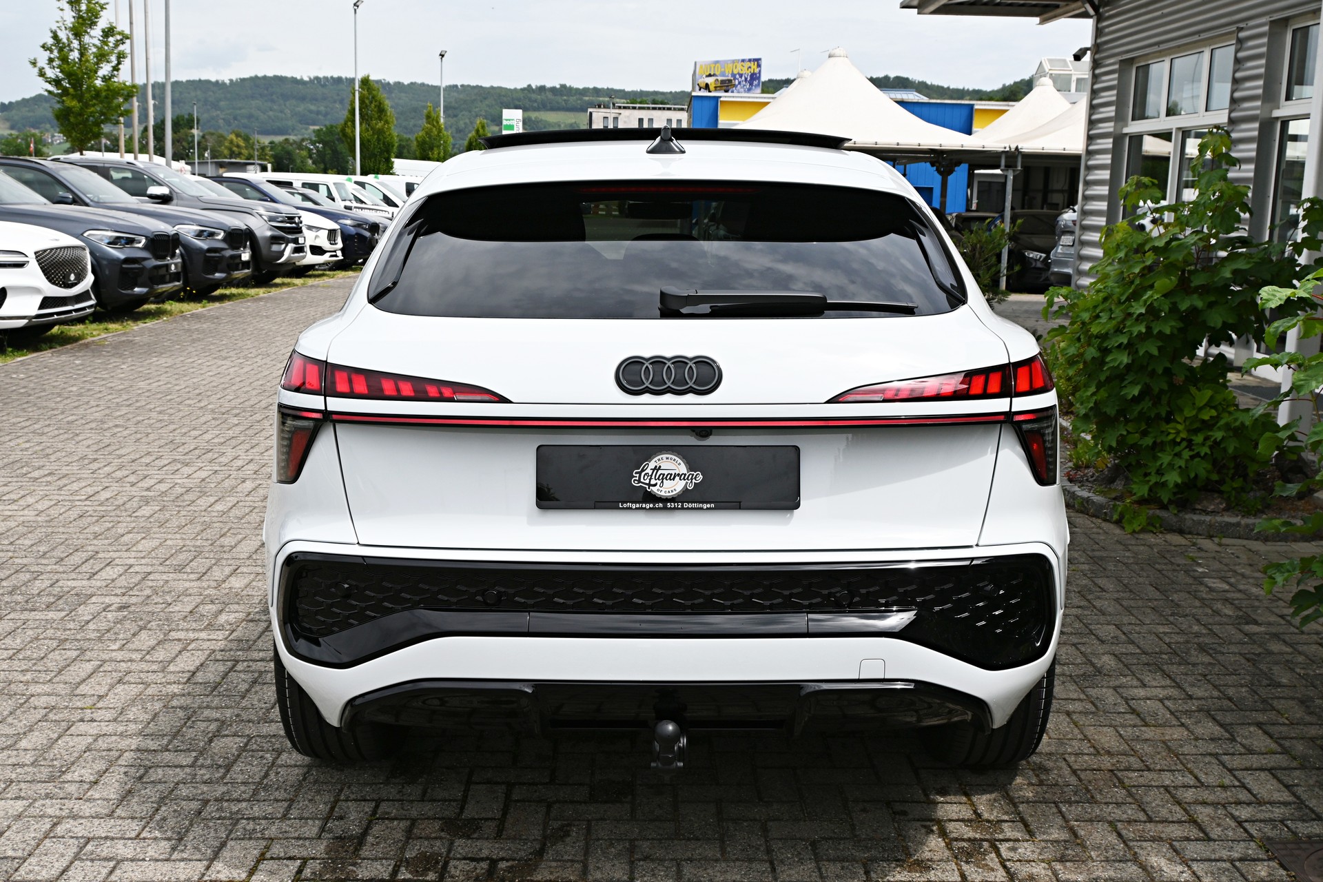 AUDI Q3 Sportback S Line Plus Black TFSI S tronic 150PS + AHK 1800kg-image-3