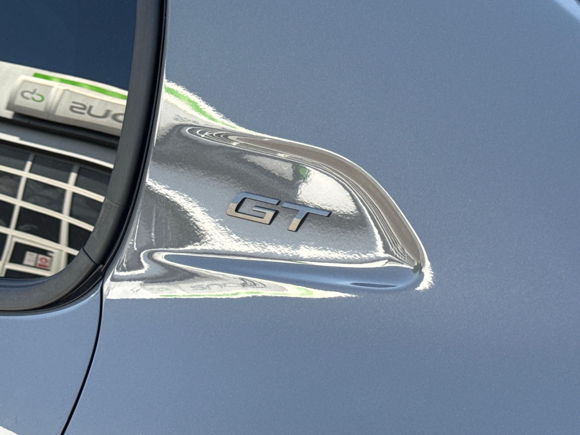 PEUGEOT 208 1.2 Hybrid 145 GT-image-12