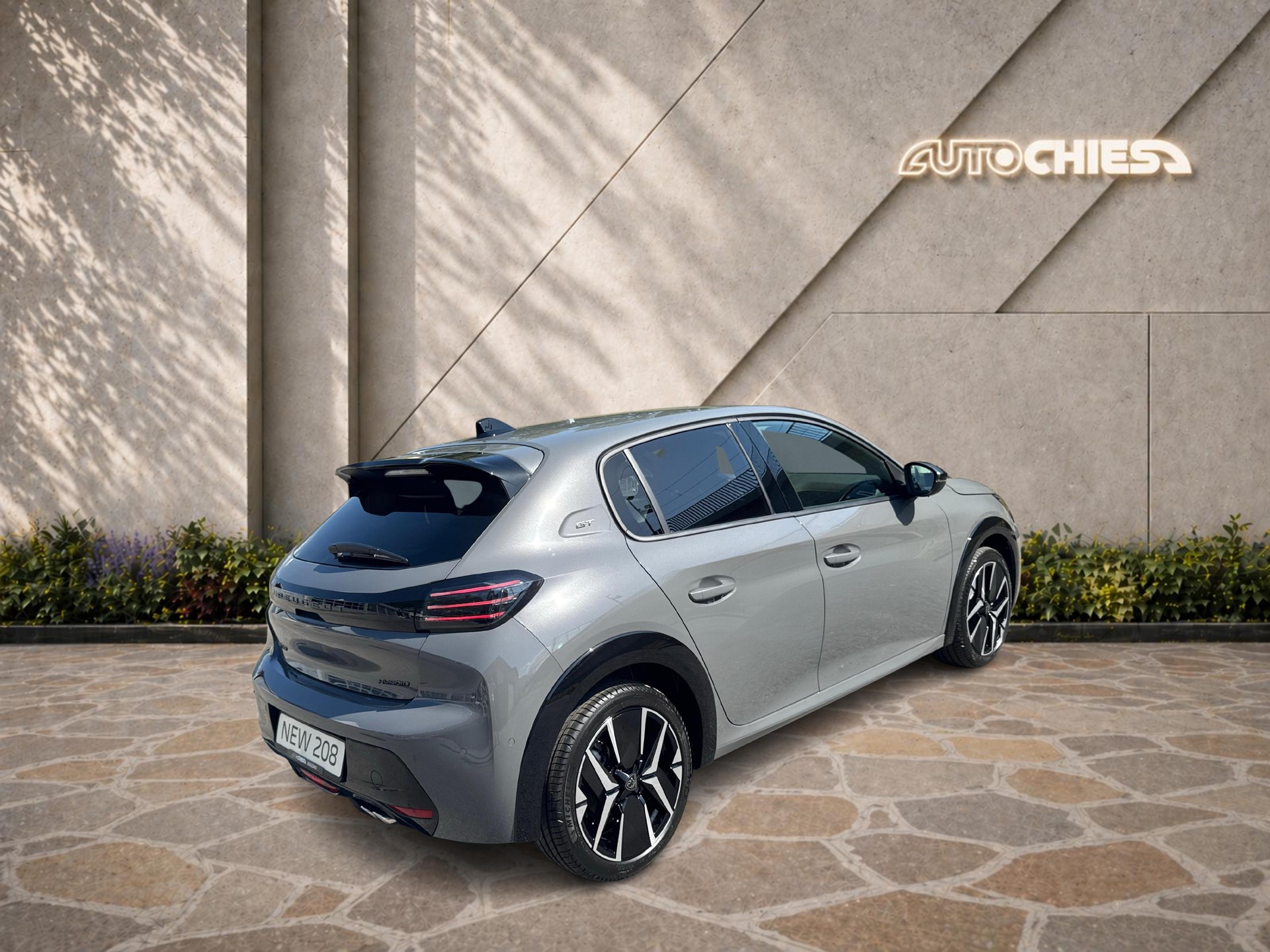 PEUGEOT 208 1.2 Hybrid 145 GT-image-4