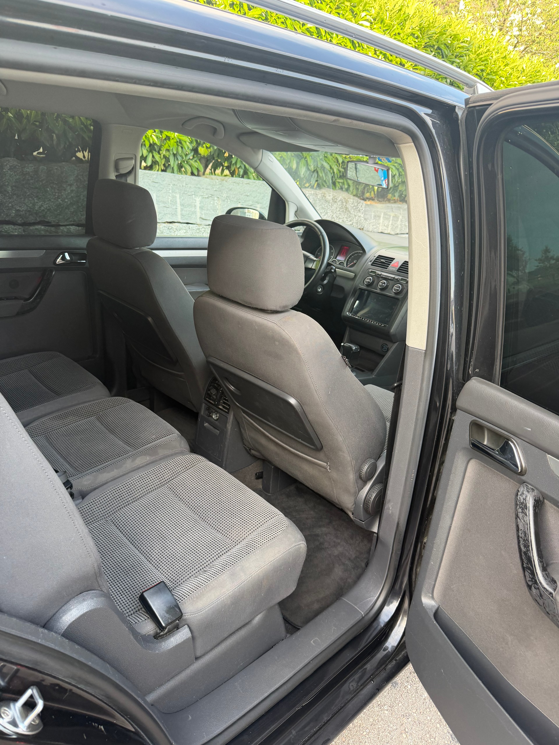 VW TOURAN-image-10
