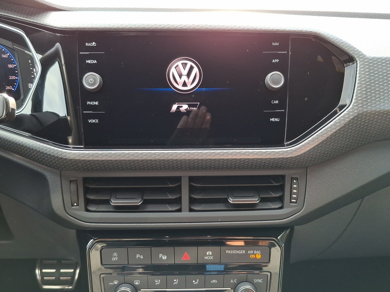 VW T-Cross 1.0 TSI Style DSG-image-10