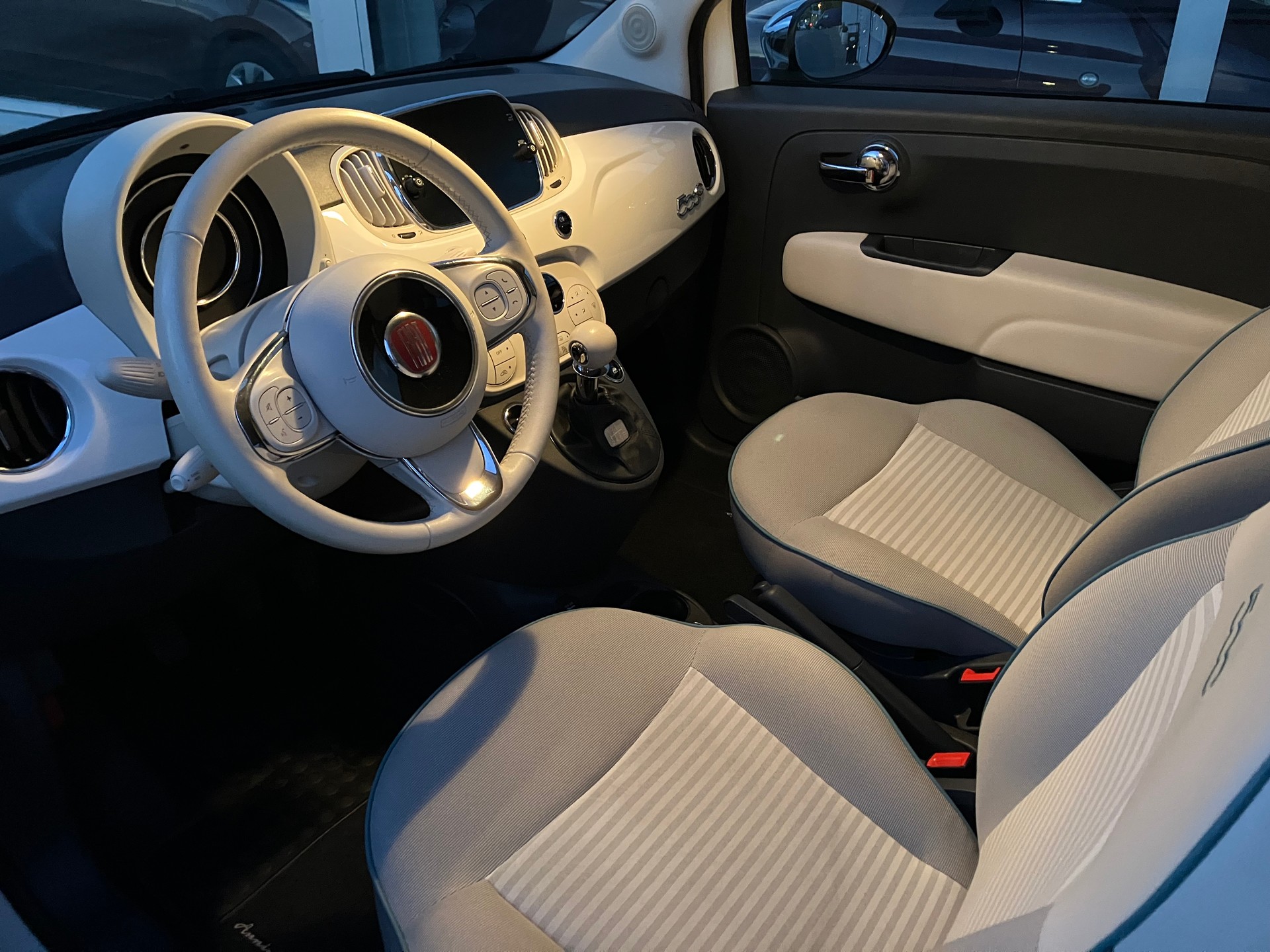 FIAT 500C 0.9 Twinair Turbo Anniversario-image-4