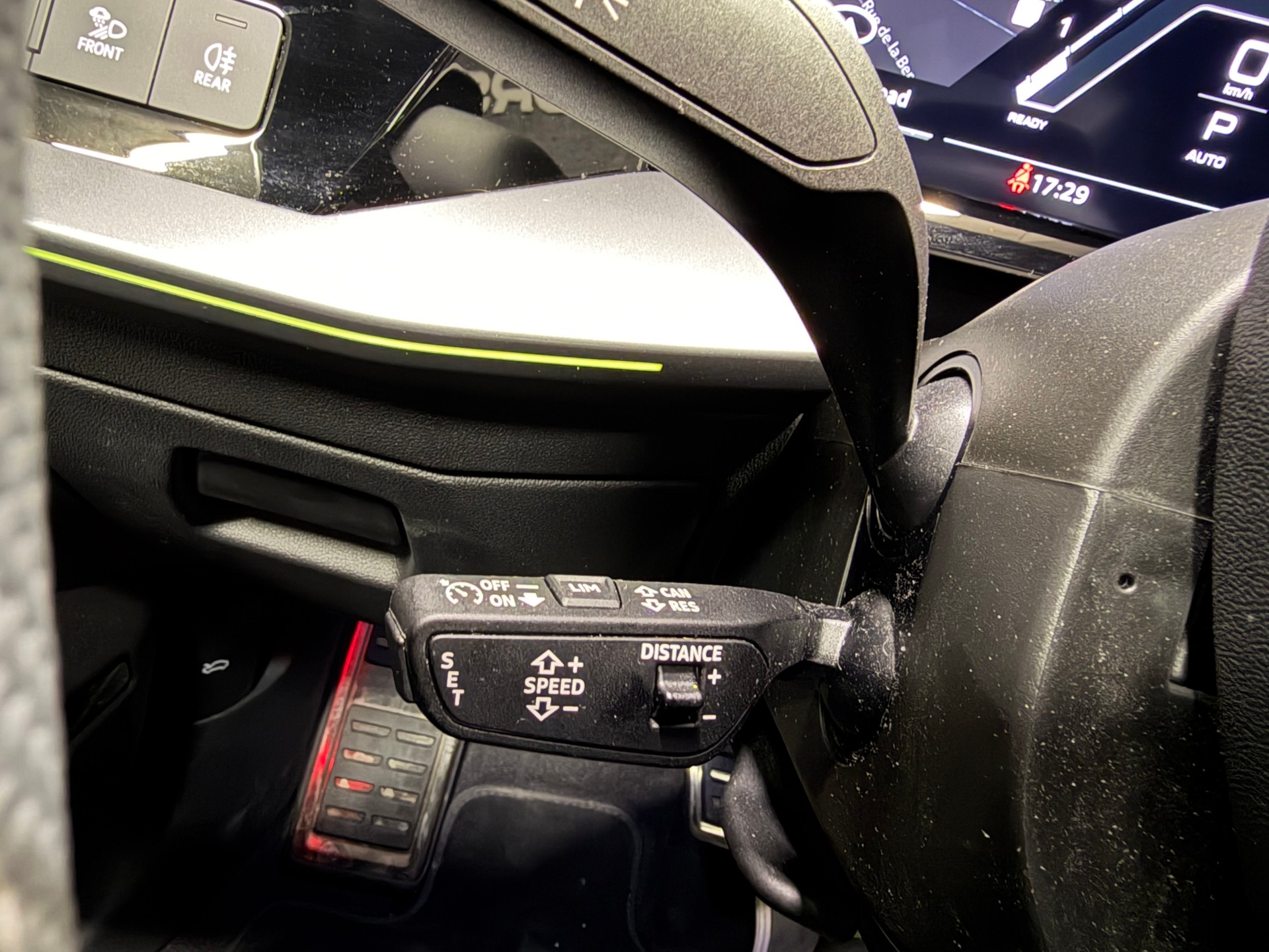 AUDI RS3 Sportback 2.5 TSI quattro S-tronic-image-14