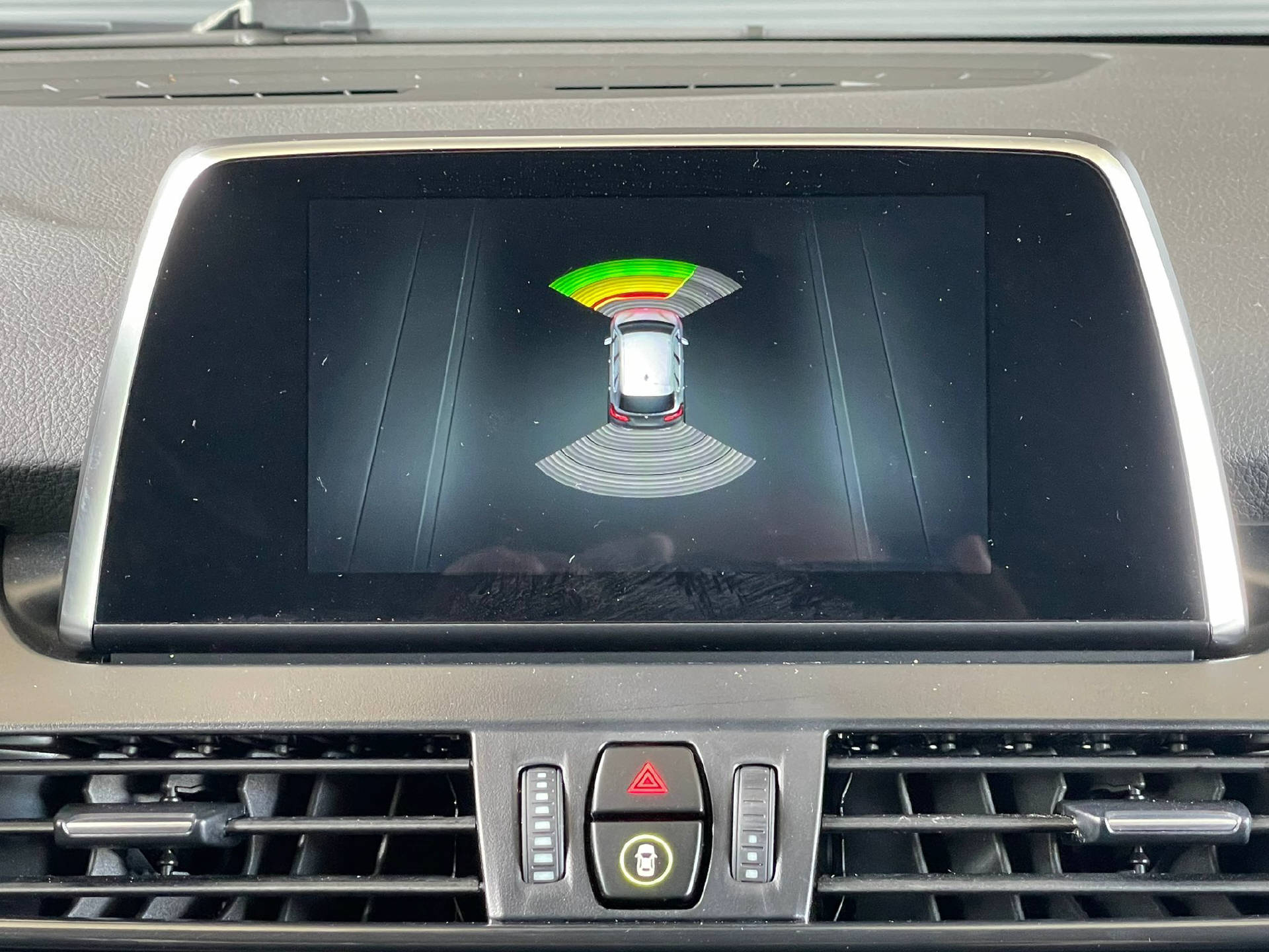 BMW 216d Active Tourer-image-11