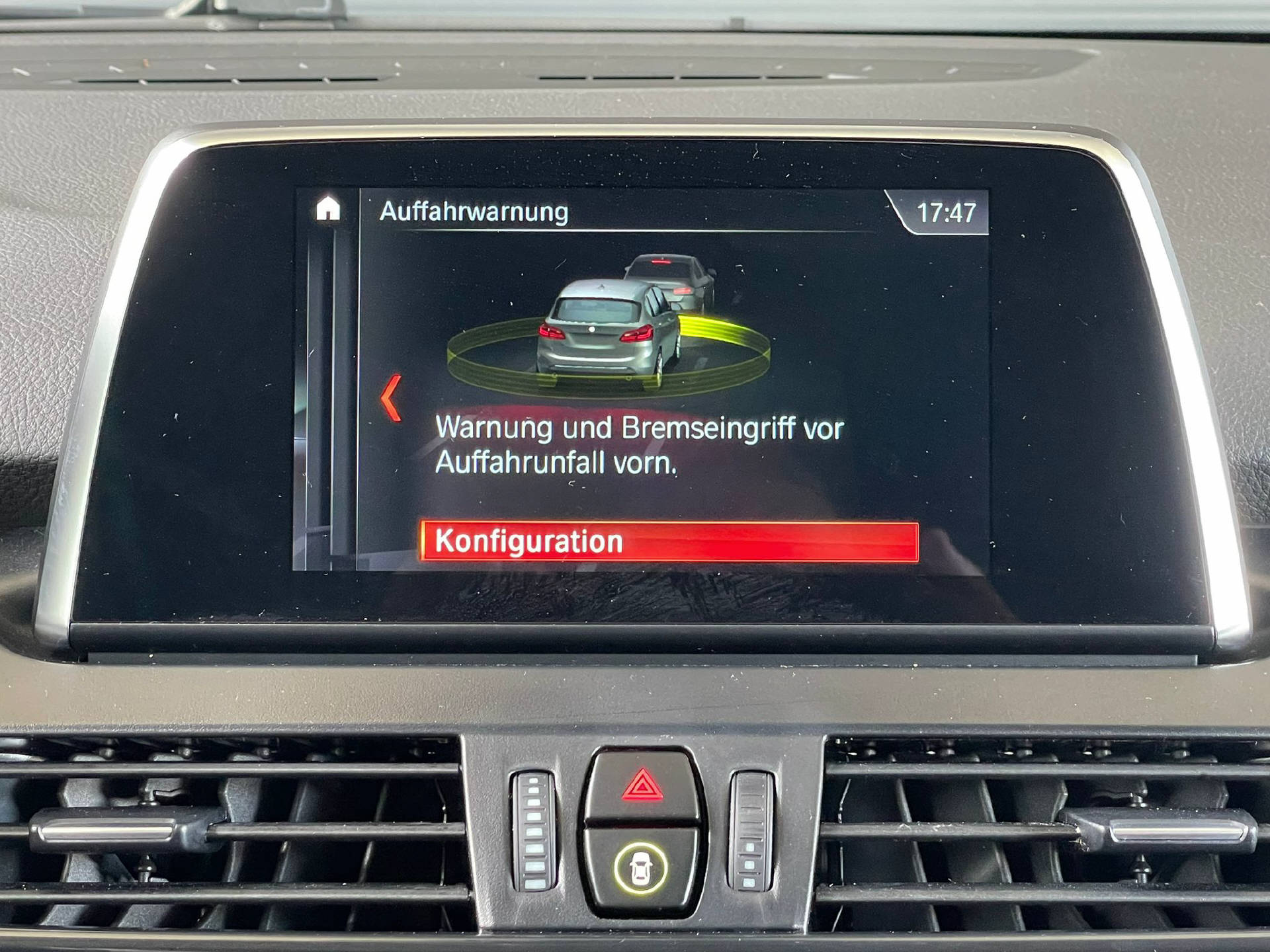 BMW 216d Active Tourer-image-10